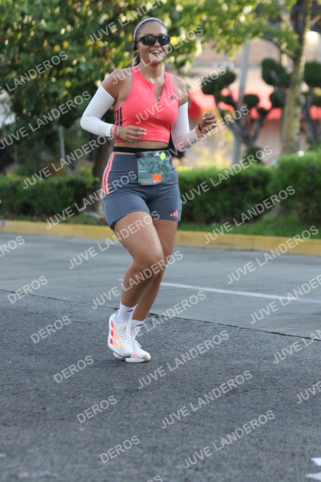 Foto de ADIDAS SPLITS GUADALAJARA 15K / 30K en Av. San Ignacio esquina Av. Ignacio L. Vallarta, Zapopan a las 07:46 · dorsal 2360