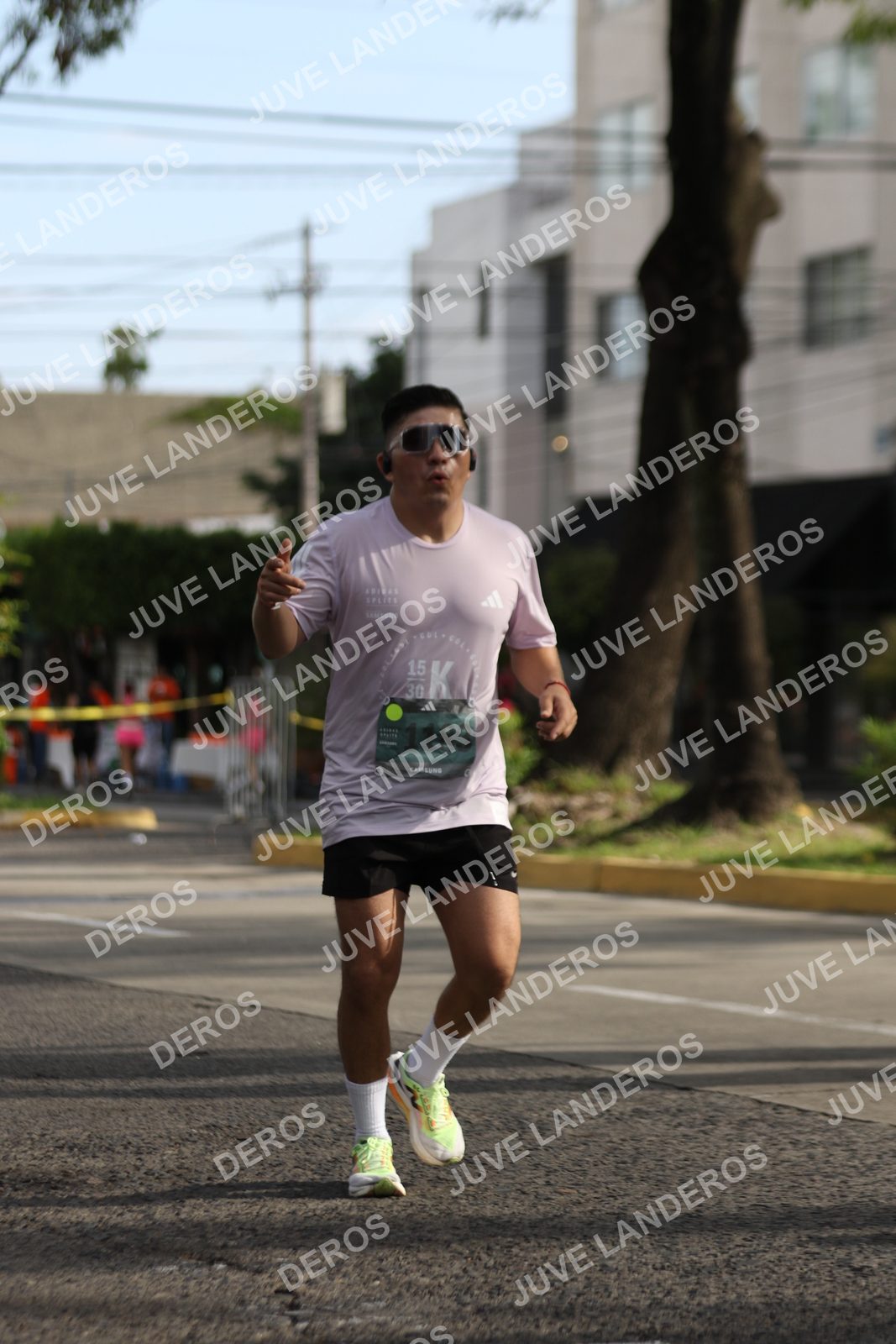 Foto de ADIDAS SPLITS GUADALAJARA 15K / 30K en Av. San Ignacio esquina Av. Ignacio L. Vallarta, Zapopan a las 09:06 · dorsal 30, 15