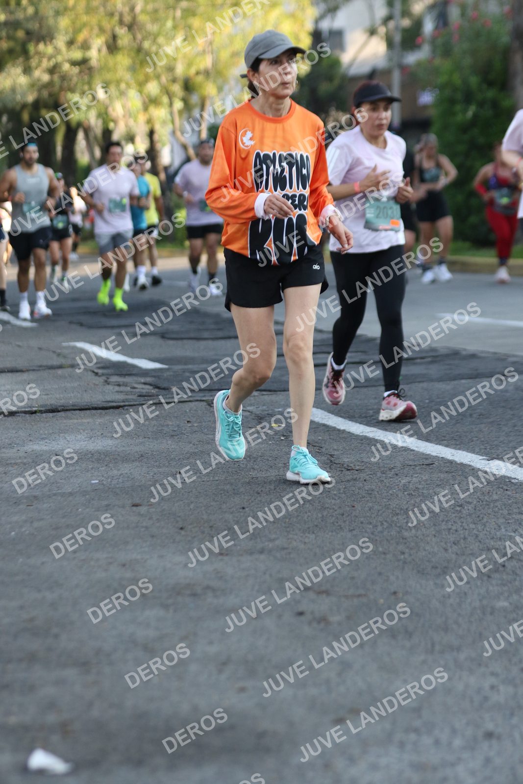 Foto de ADIDAS SPLITS GUADALAJARA 15K / 30K en Av. San Ignacio esquina Av. Ignacio L. Vallarta, Zapopan a las 07:43 · dorsal 2030