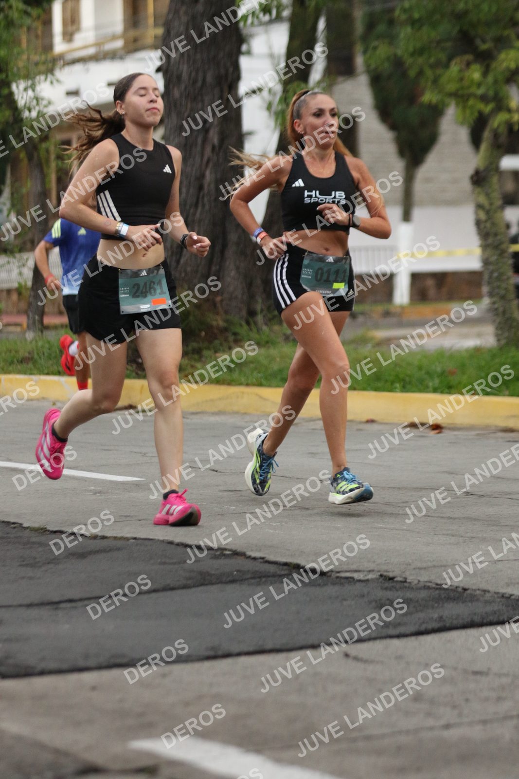Foto de ADIDAS SPLITS GUADALAJARA 15K / 30K en Av. San Ignacio esquina Av. Ignacio L. Vallarta, Zapopan a las 06:52 · dorsal 2461, 111