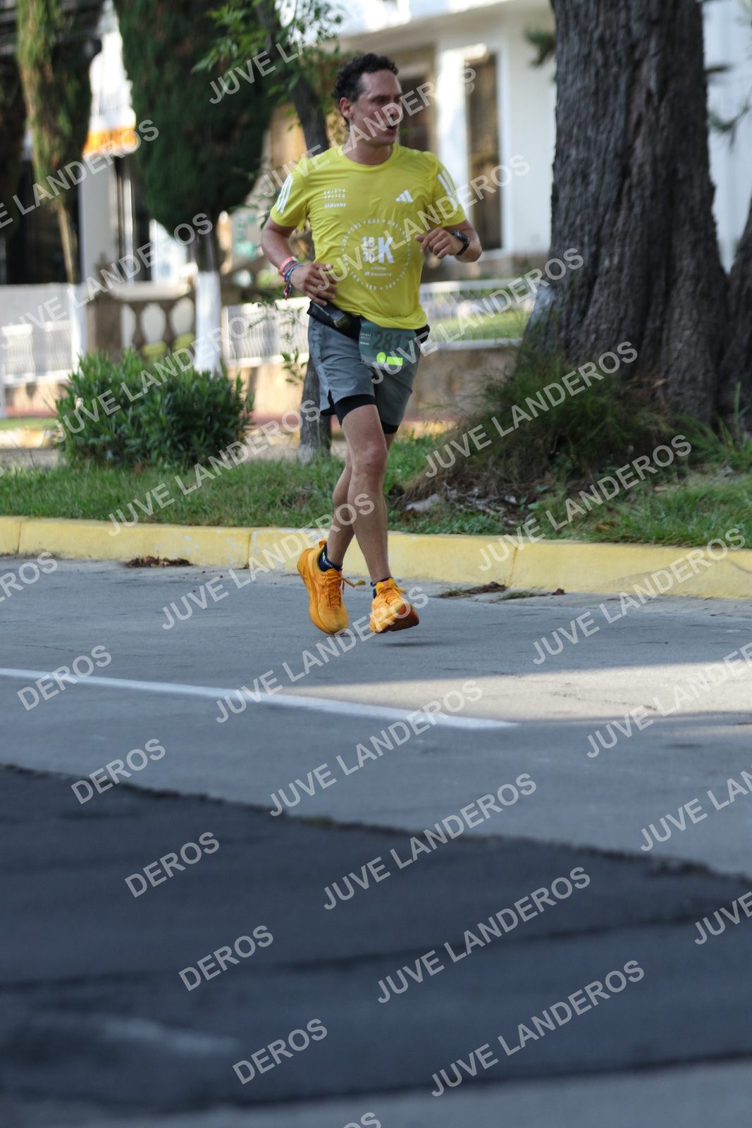 Foto de ADIDAS SPLITS GUADALAJARA 15K / 30K en Av. San Ignacio esquina Av. Ignacio L. Vallarta, Zapopan a las 08:23 · dorsal 2817, 30, 15
