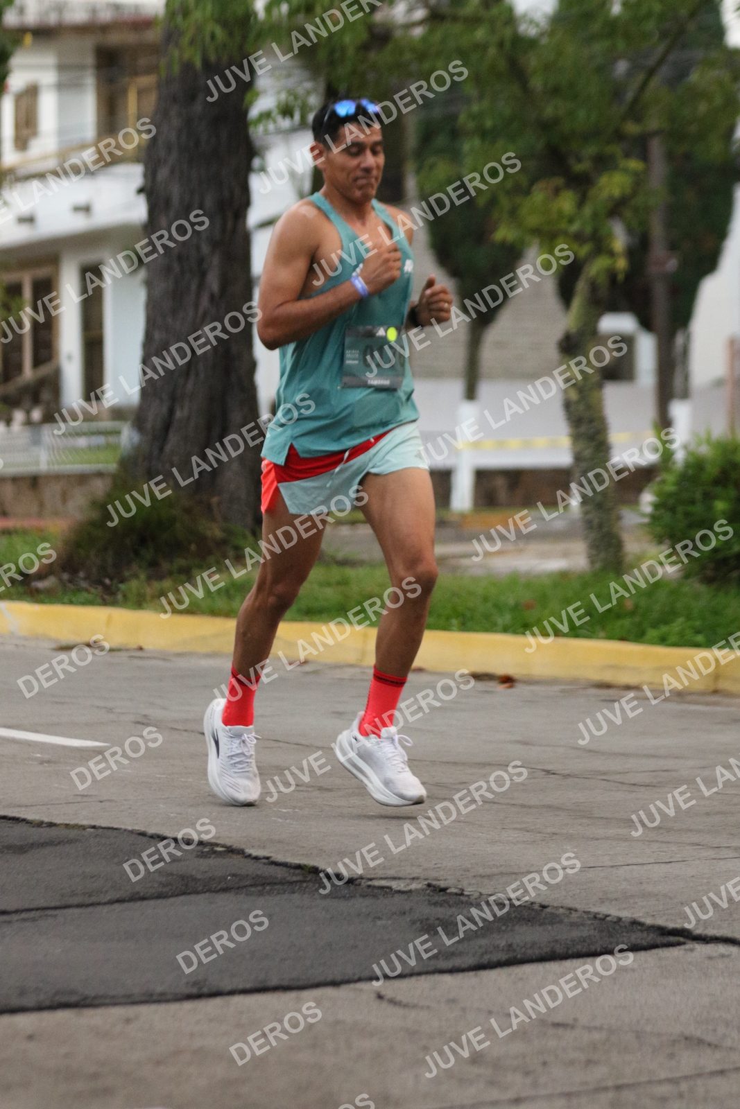 Foto de ADIDAS SPLITS GUADALAJARA 15K / 30K en Av. San Ignacio esquina Av. Ignacio L. Vallarta, Zapopan a las 06:48 · dorsal 176