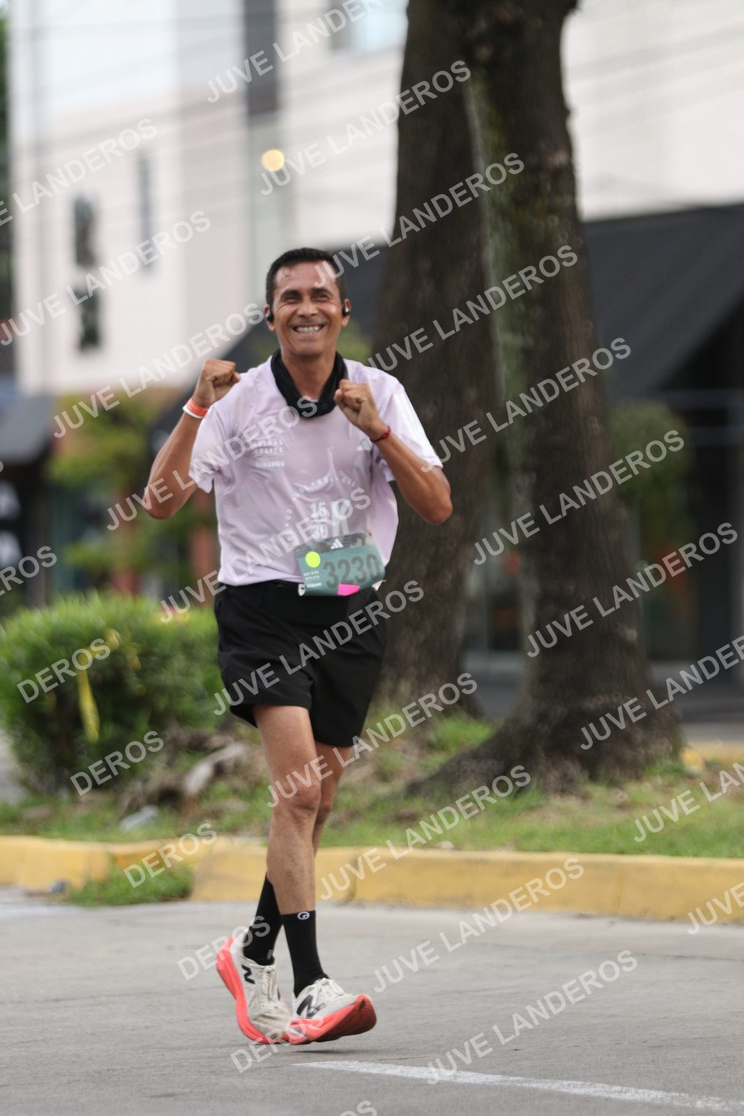 Foto de ADIDAS SPLITS GUADALAJARA 15K / 30K en Av. San Ignacio esquina Av. Ignacio L. Vallarta, Zapopan a las 09:05 · dorsal 3230, 15