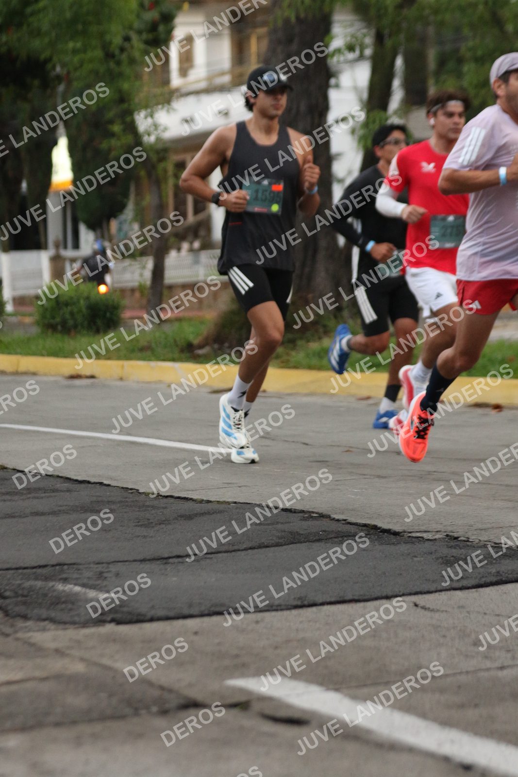 Foto de ADIDAS SPLITS GUADALAJARA 15K / 30K en Av. San Ignacio esquina Av. Ignacio L. Vallarta, Zapopan a las 06:51 · dorsal 275, 1595