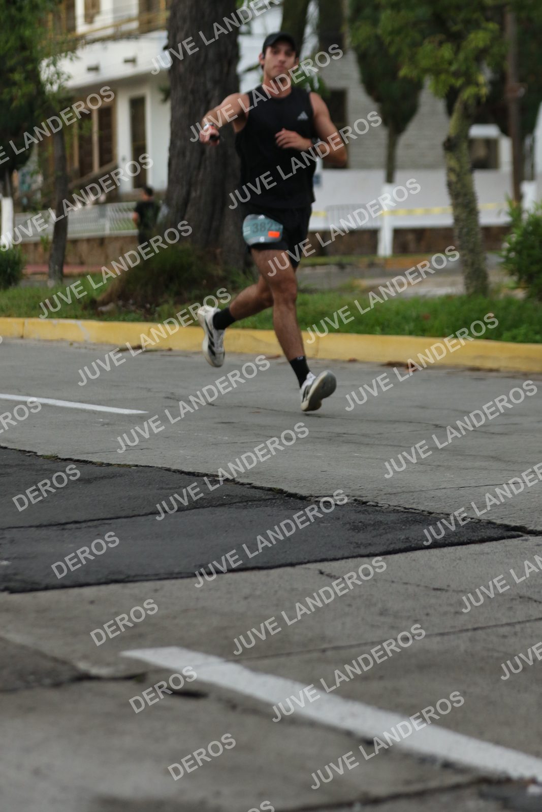 Foto de ADIDAS SPLITS GUADALAJARA 15K / 30K en Av. San Ignacio esquina Av. Ignacio L. Vallarta, Zapopan a las 07:00 · dorsal 382