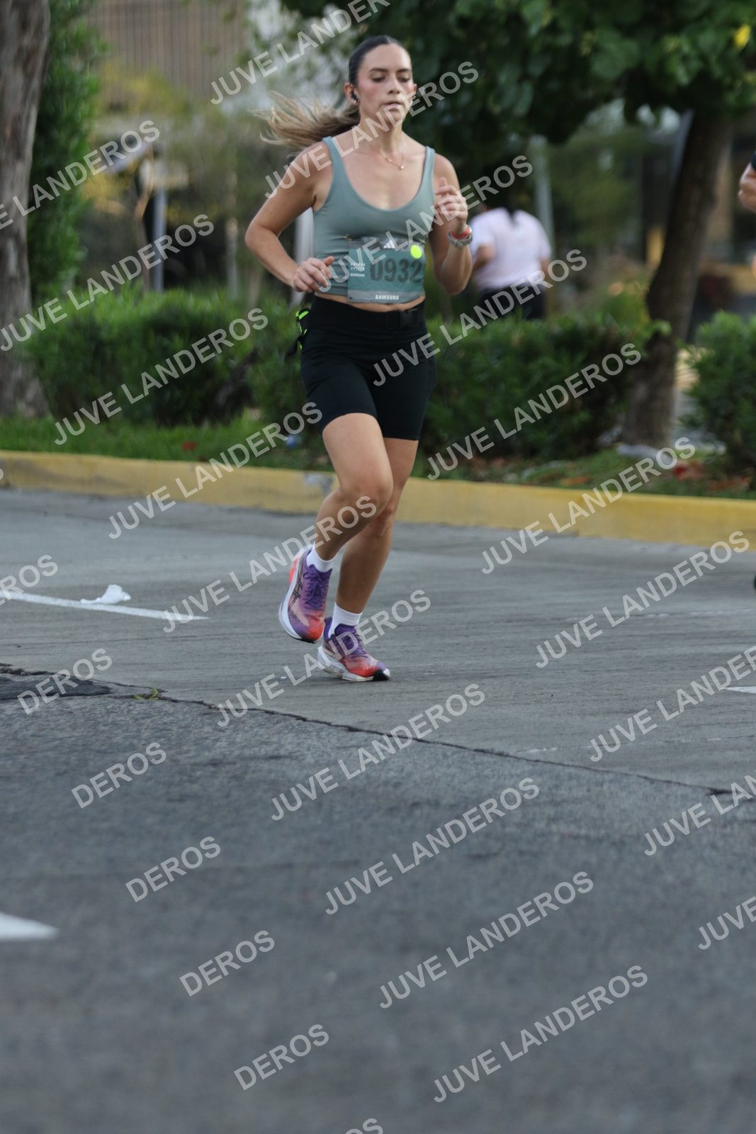 Foto de ADIDAS SPLITS GUADALAJARA 15K / 30K en Av. San Ignacio esquina Av. Ignacio L. Vallarta, Zapopan a las 07:28 · dorsal 932