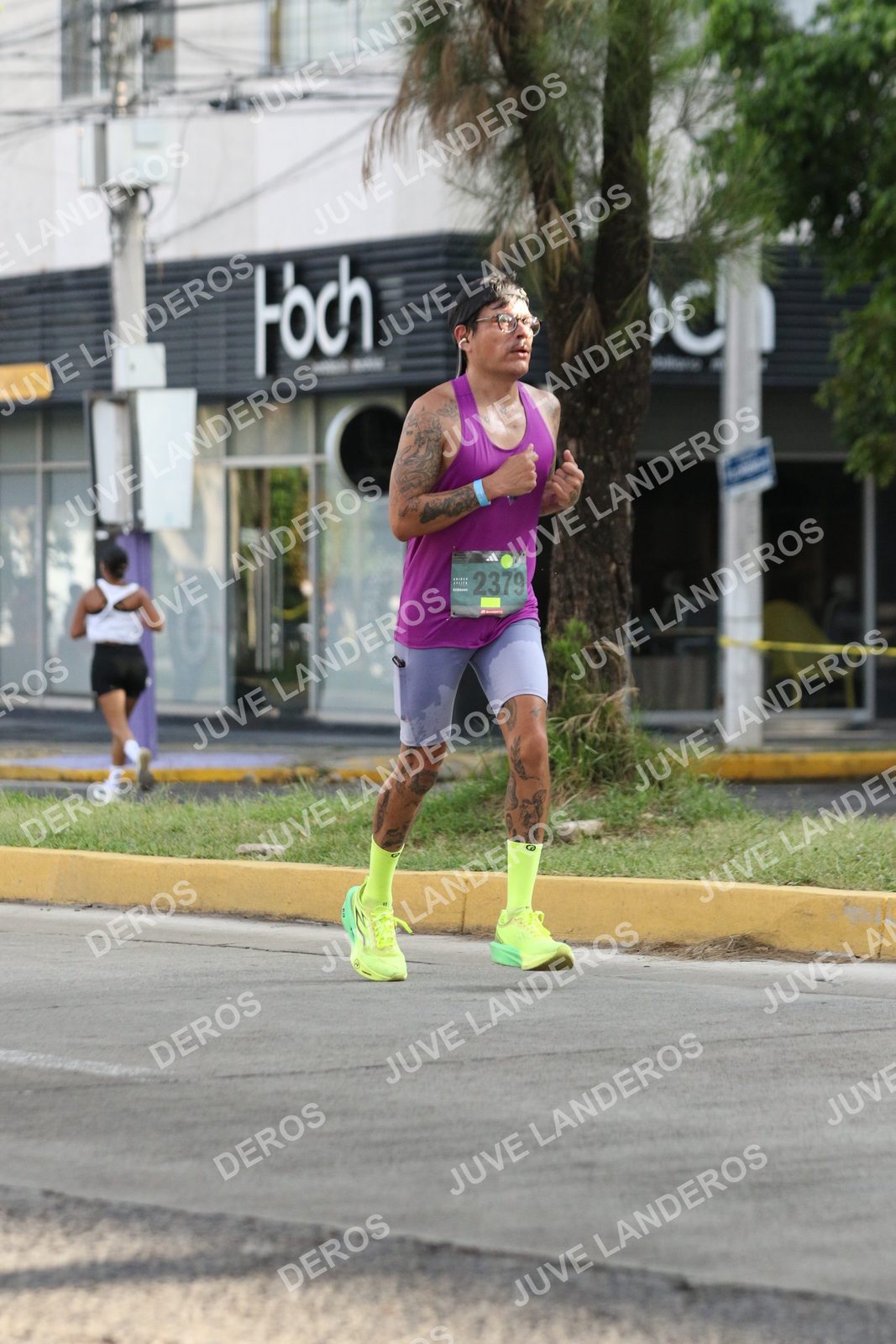 Foto de ADIDAS SPLITS GUADALAJARA 15K / 30K en Av. San Ignacio esquina Av. Ignacio L. Vallarta, Zapopan a las 08:46 · dorsal 2379
