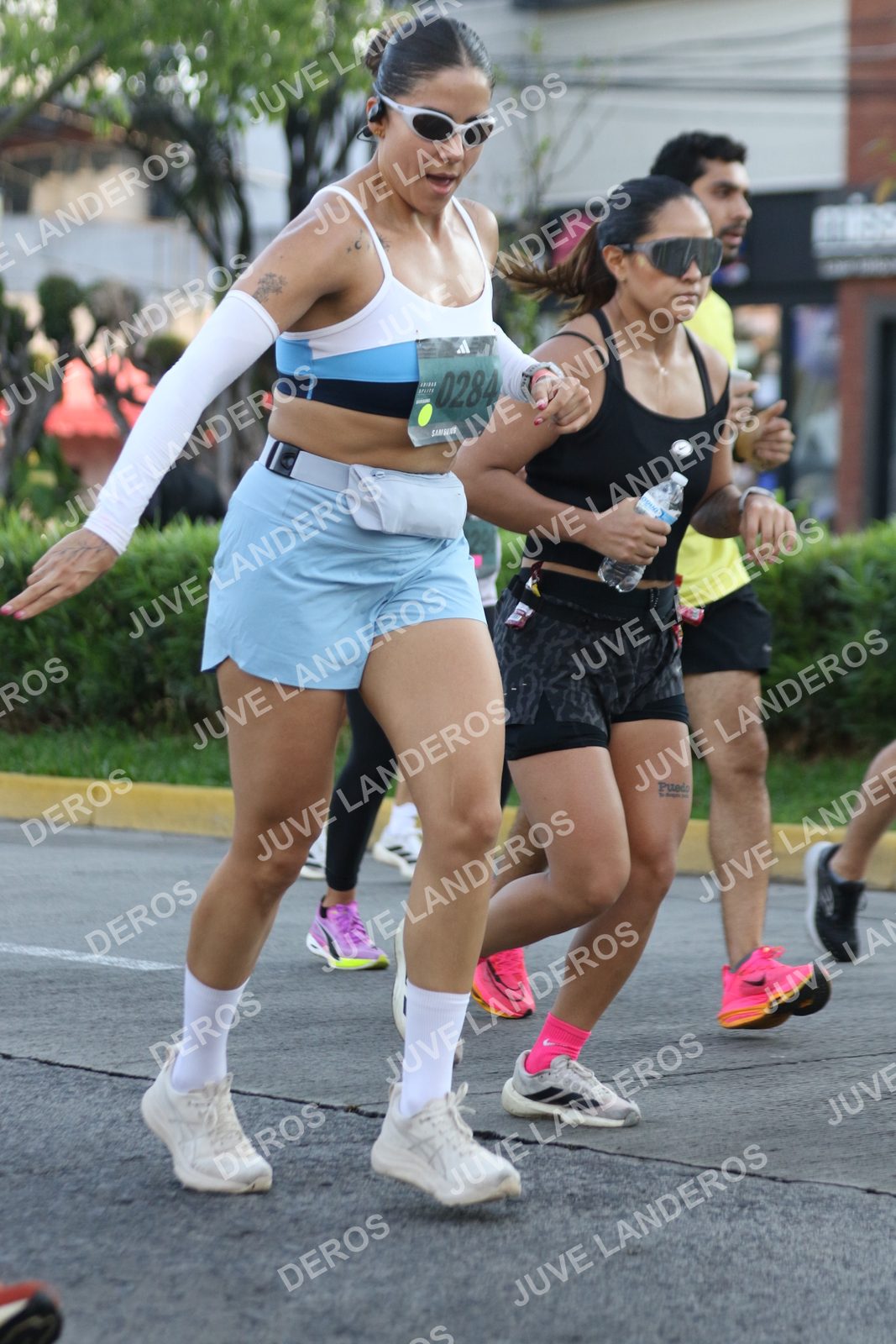 Foto de ADIDAS SPLITS GUADALAJARA 15K / 30K en Av. San Ignacio esquina Av. Ignacio L. Vallarta, Zapopan a las 07:38 · dorsal 284