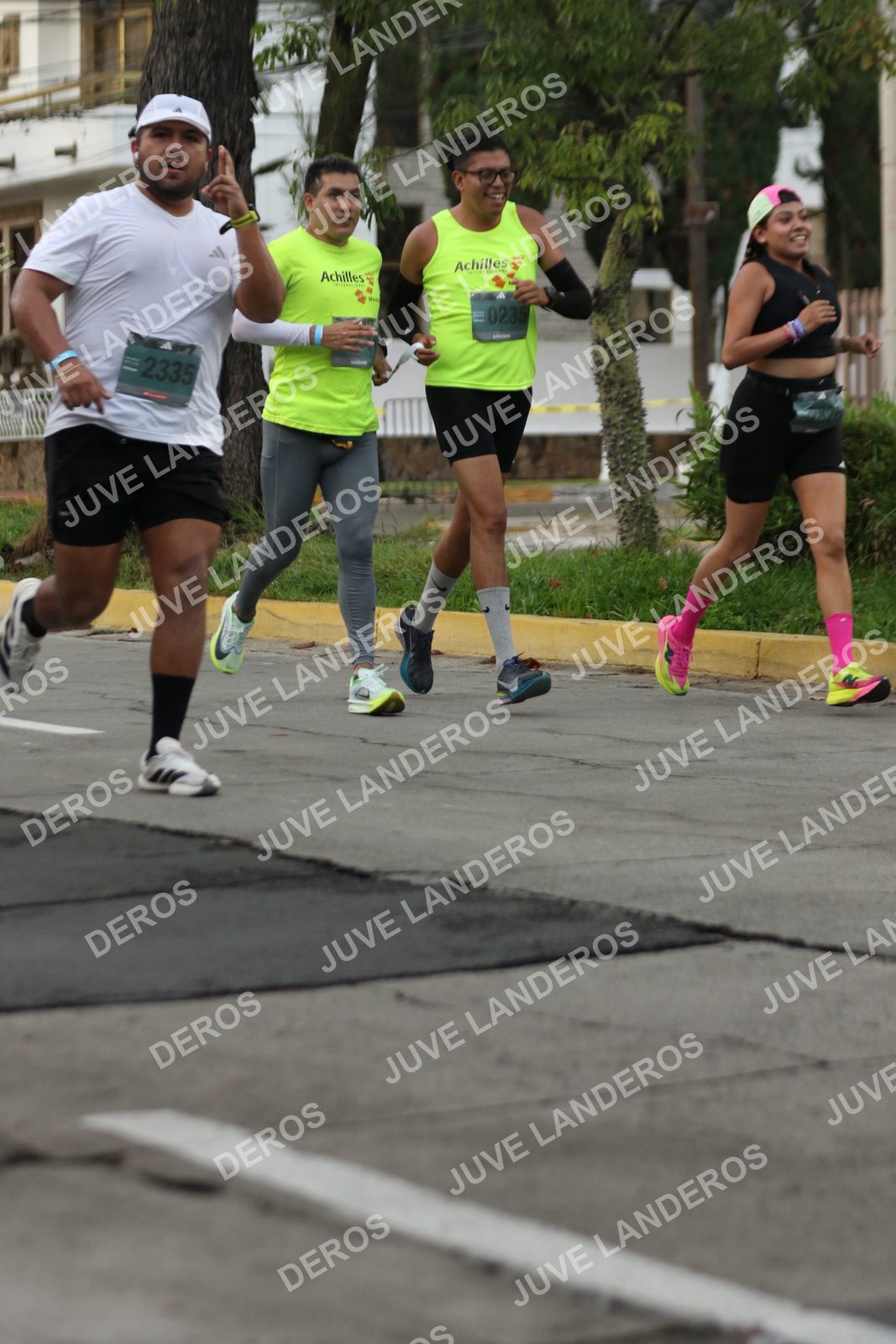 Foto de ADIDAS SPLITS GUADALAJARA 15K / 30K en Av. San Ignacio esquina Av. Ignacio L. Vallarta, Zapopan a las 06:57 · dorsal 2335, 235