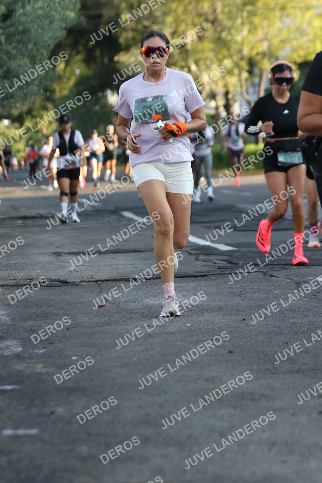 Foto de ADIDAS SPLITS GUADALAJARA 15K / 30K en Av. San Ignacio esquina Av. Ignacio L. Vallarta, Zapopan a las 07:40 · dorsal 2930