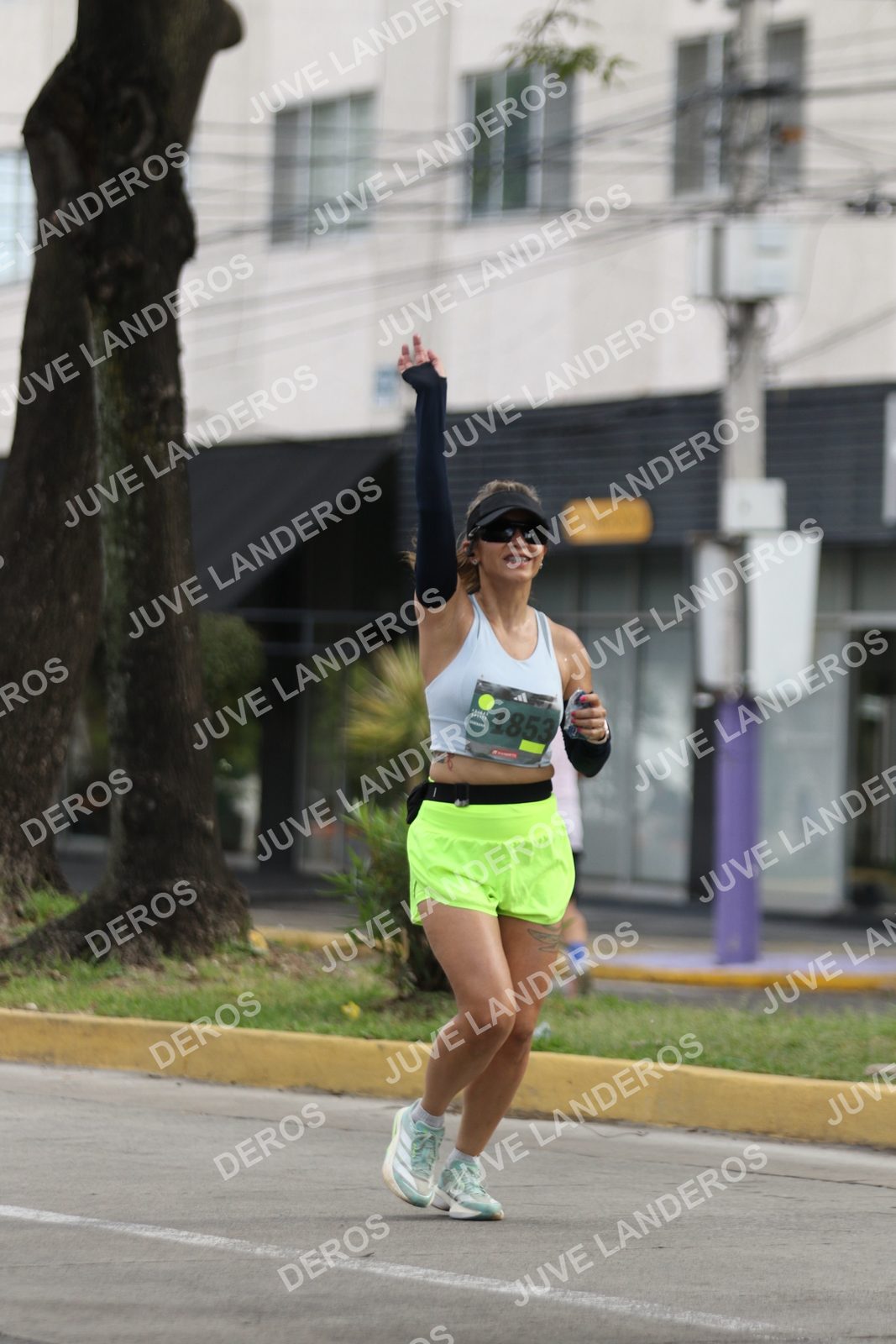 Foto de ADIDAS SPLITS GUADALAJARA 15K / 30K en Av. San Ignacio esquina Av. Ignacio L. Vallarta, Zapopan a las 09:03 · dorsal 1853