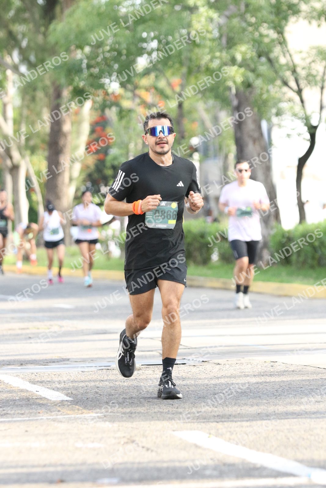 Foto de ADIDAS SPLITS GUADALAJARA 15K / 30K en Av. San Ignacio esquina Av. Ignacio L. Vallarta, Zapopan a las 08:49 · dorsal 866