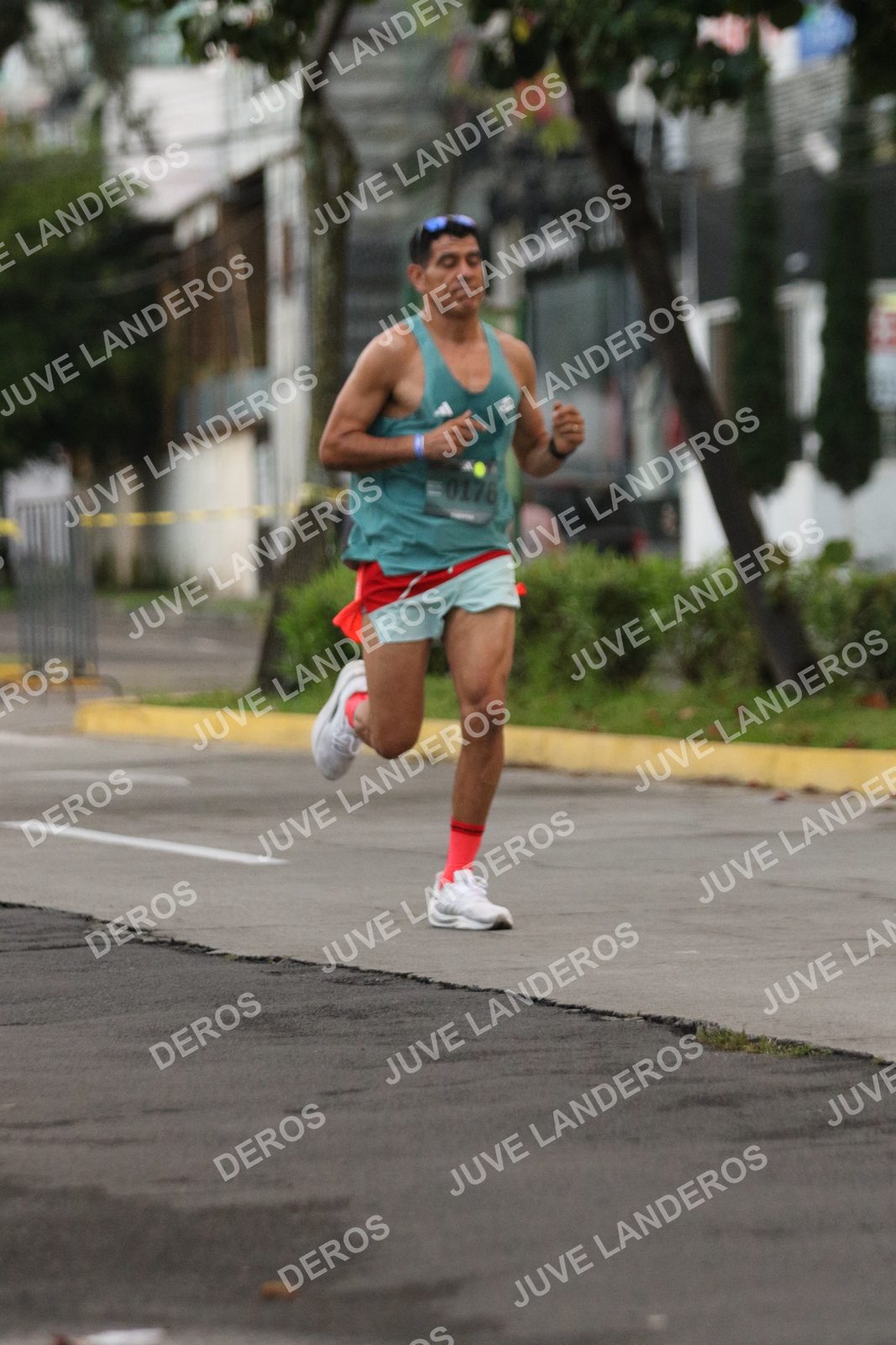 Foto de ADIDAS SPLITS GUADALAJARA 15K / 30K en Av. San Ignacio esquina Av. Ignacio L. Vallarta, Zapopan a las 06:48 · dorsal 176