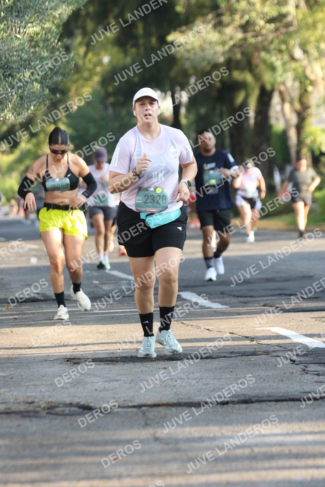 Foto de ADIDAS SPLITS GUADALAJARA 15K / 30K en Av. San Ignacio esquina Av. Ignacio L. Vallarta, Zapopan a las 07:51 · dorsal 2326