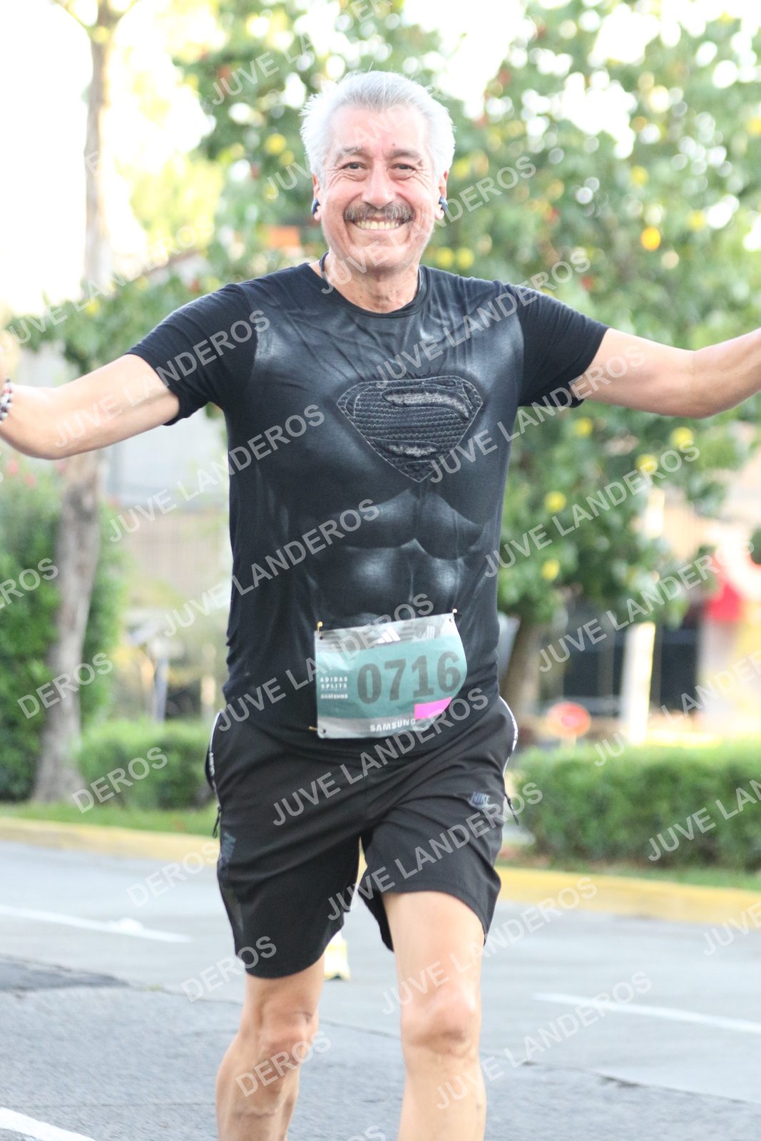 Foto de ADIDAS SPLITS GUADALAJARA 15K / 30K en Av. San Ignacio esquina Av. Ignacio L. Vallarta, Zapopan a las 07:31 · dorsal 716