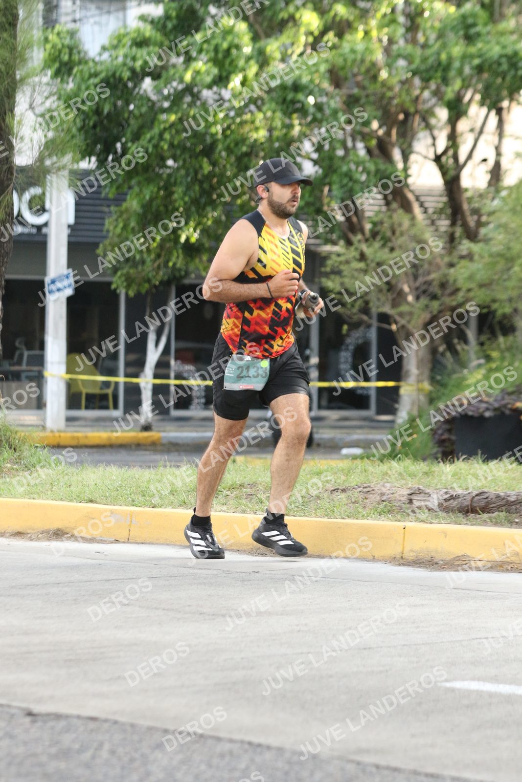 Foto de ADIDAS SPLITS GUADALAJARA 15K / 30K en Av. San Ignacio esquina Av. Ignacio L. Vallarta, Zapopan a las 08:37 · dorsal 2133