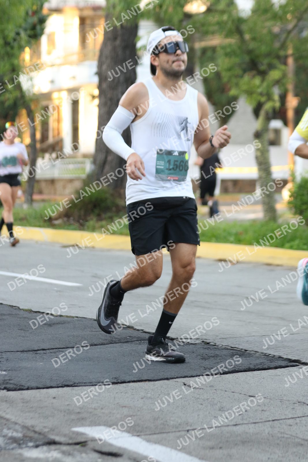 Foto de ADIDAS SPLITS GUADALAJARA 15K / 30K en Av. San Ignacio esquina Av. Ignacio L. Vallarta, Zapopan a las 07:12 · dorsal 1566