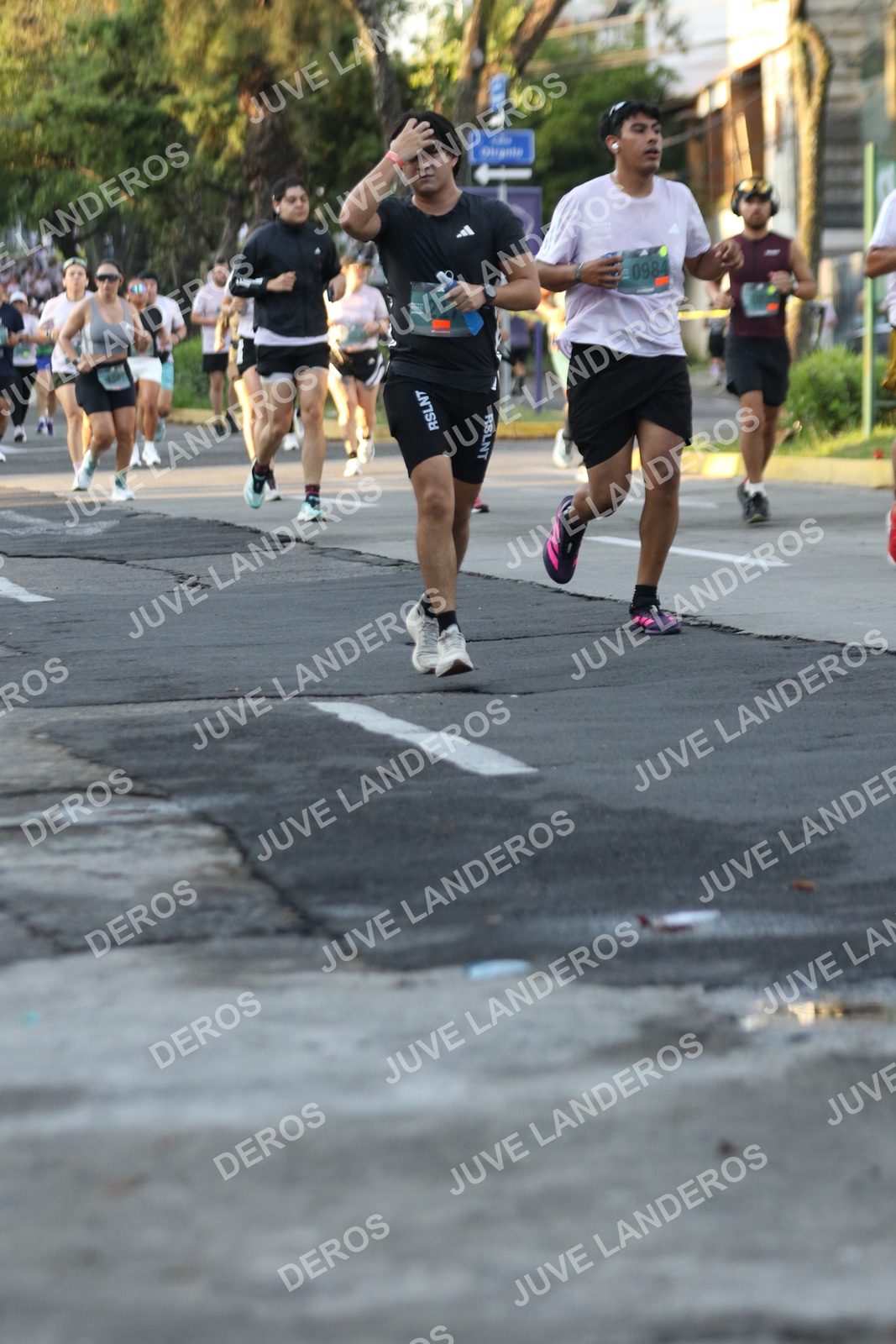 Foto de ADIDAS SPLITS GUADALAJARA 15K / 30K en Av. San Ignacio esquina Av. Ignacio L. Vallarta, Zapopan a las 07:17 · dorsal 984, 21