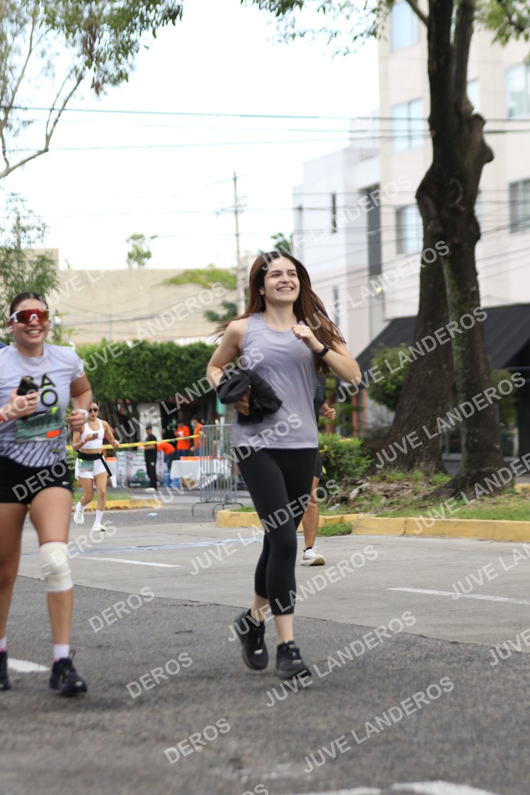 Foto de ADIDAS SPLITS GUADALAJARA 15K / 30K en Av. San Ignacio esquina Av. Ignacio L. Vallarta, Zapopan a las 09:04