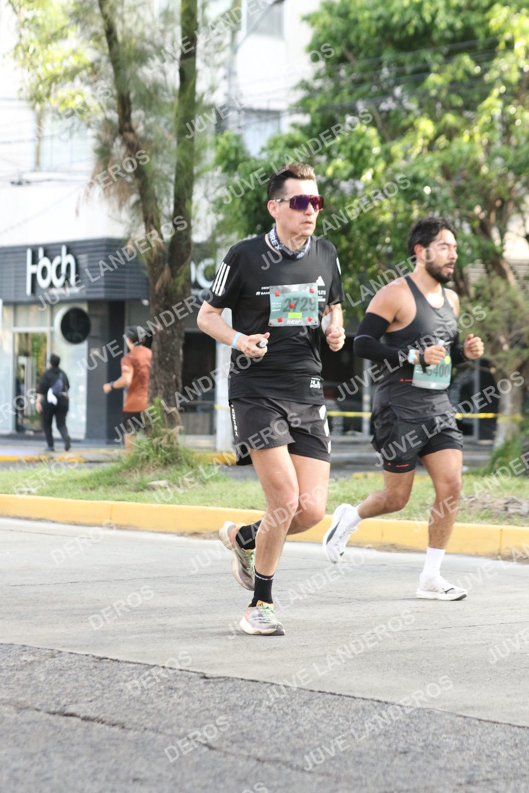 Foto de ADIDAS SPLITS GUADALAJARA 15K / 30K en Av. San Ignacio esquina Av. Ignacio L. Vallarta, Zapopan a las 08:37 · dorsal 2729, 6400