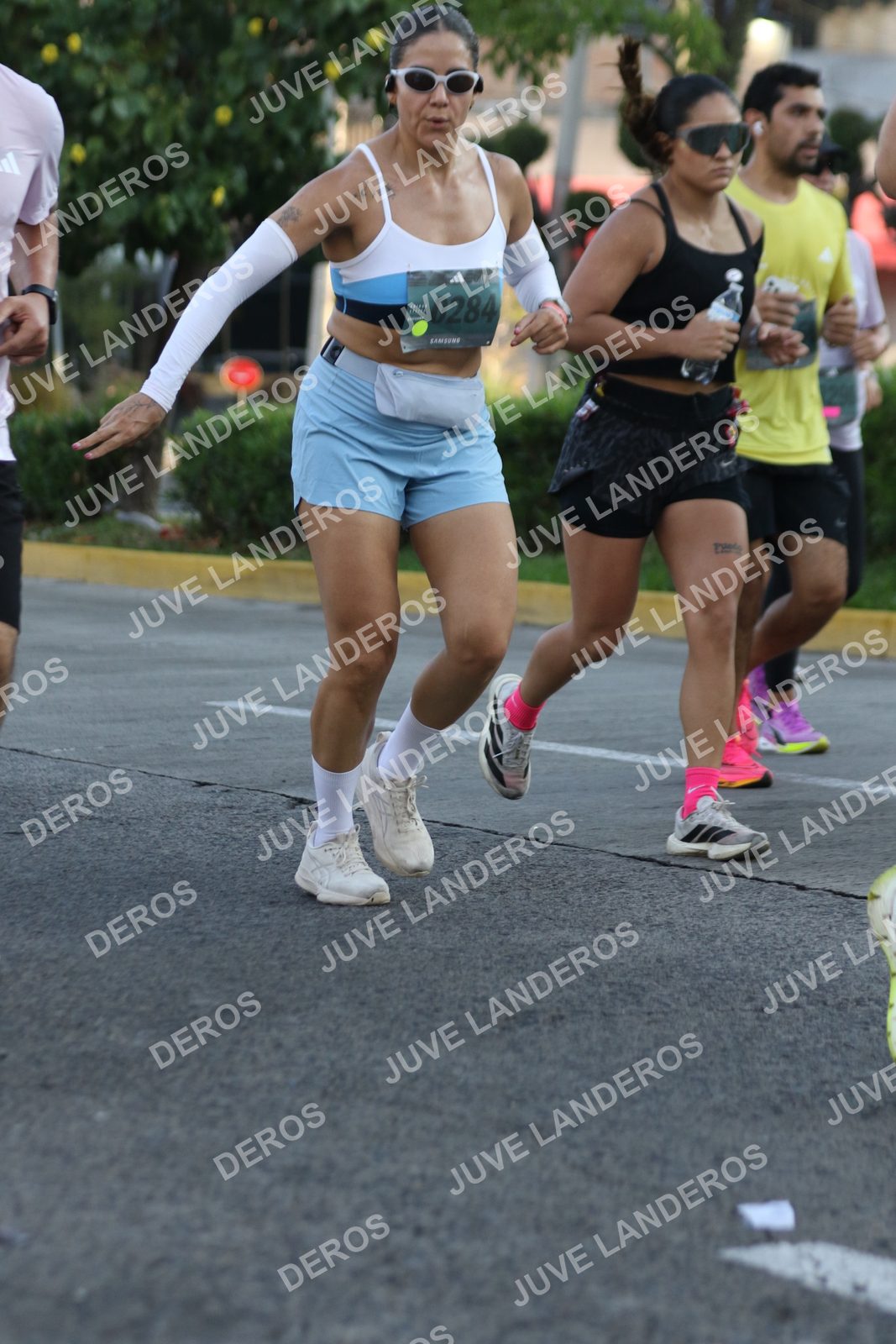 Foto de ADIDAS SPLITS GUADALAJARA 15K / 30K en Av. San Ignacio esquina Av. Ignacio L. Vallarta, Zapopan a las 07:38 · dorsal 284