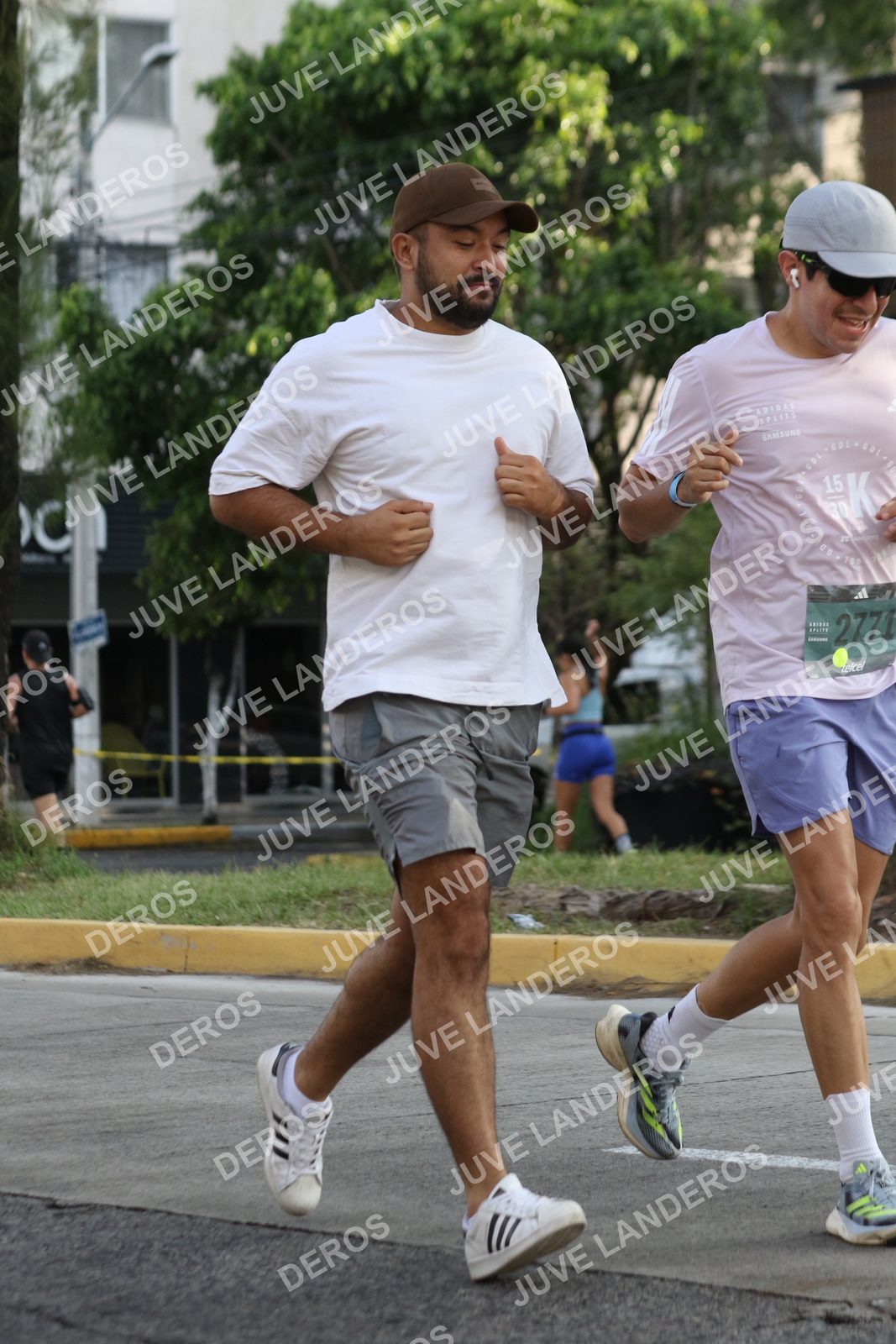 Foto de ADIDAS SPLITS GUADALAJARA 15K / 30K en Av. San Ignacio esquina Av. Ignacio L. Vallarta, Zapopan a las 08:41 · dorsal 2771, 15, 30