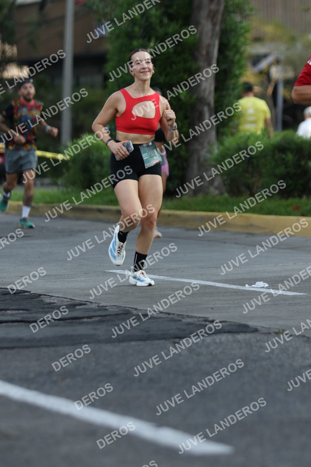 Foto de ADIDAS SPLITS GUADALAJARA 15K / 30K en Av. San Ignacio esquina Av. Ignacio L. Vallarta, Zapopan a las 07:29 · dorsal 20