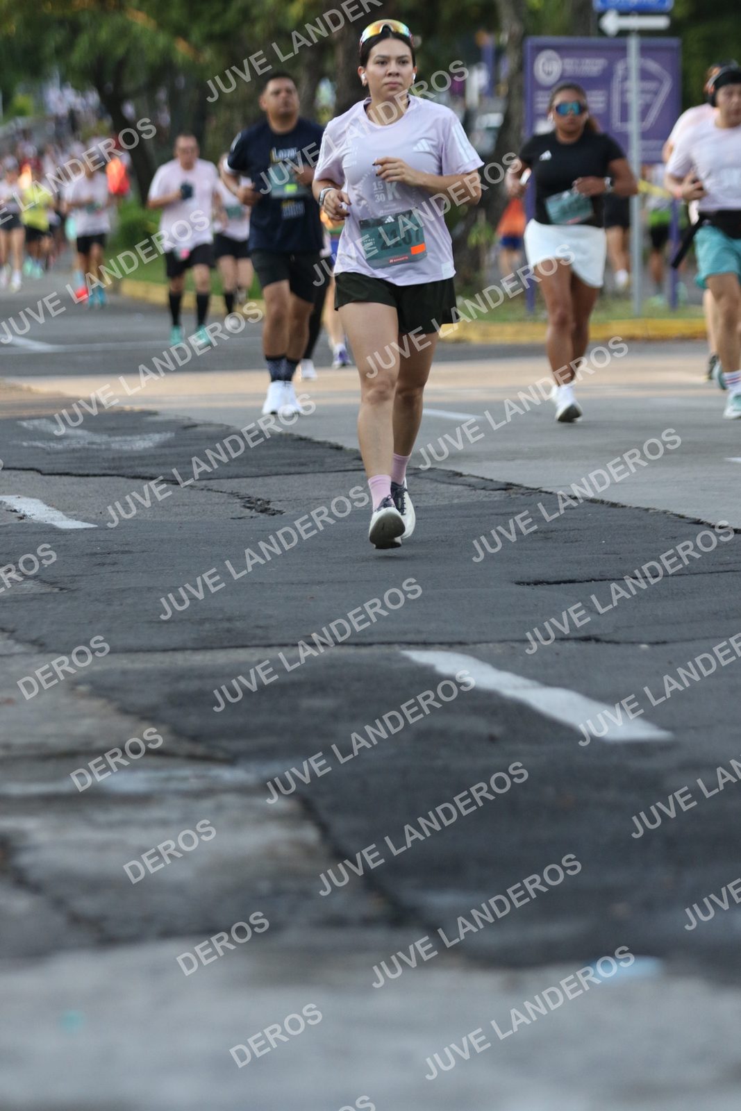 Foto de ADIDAS SPLITS GUADALAJARA 15K / 30K en Av. San Ignacio esquina Av. Ignacio L. Vallarta, Zapopan a las 07:17 · dorsal 2107, 15