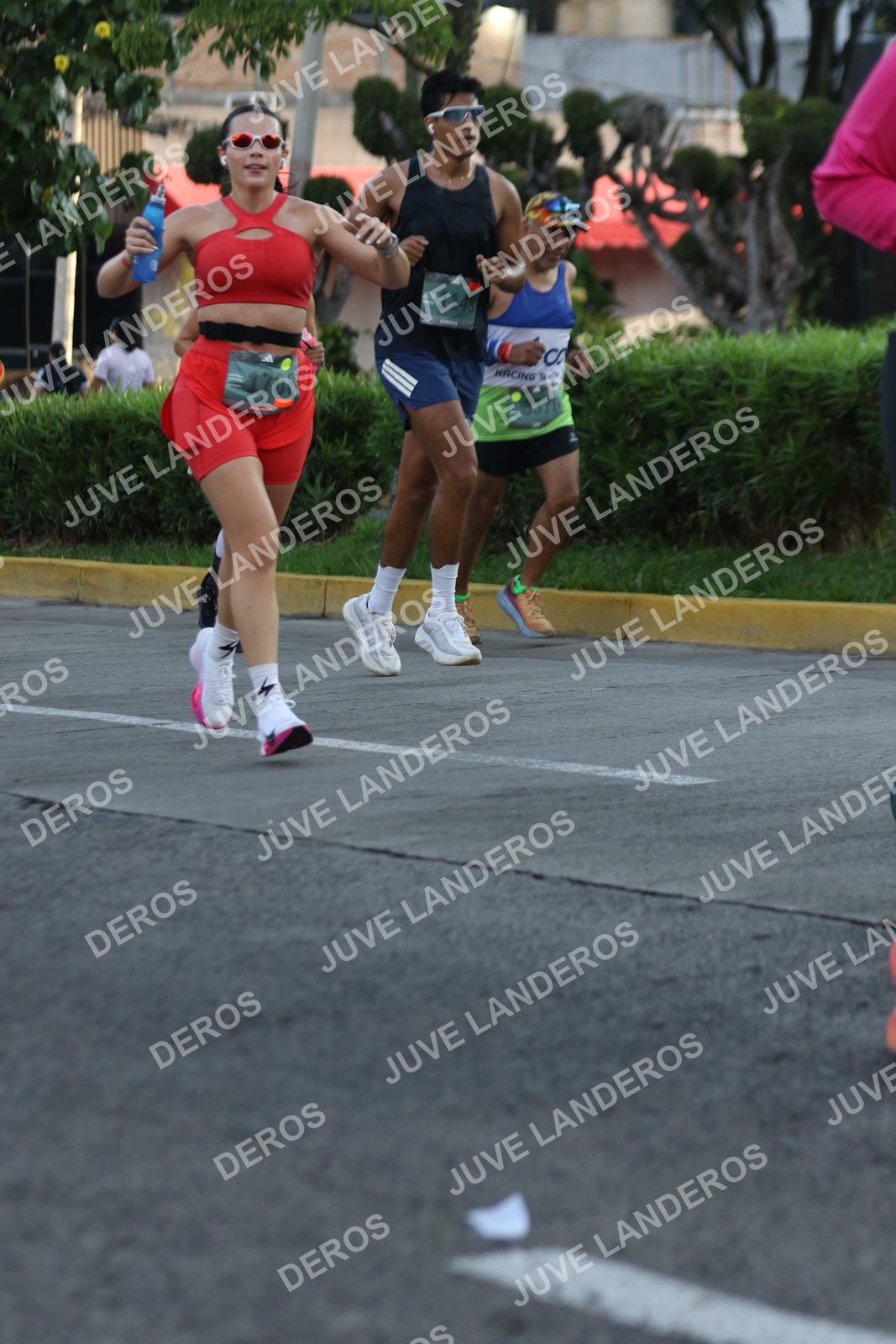 Foto de ADIDAS SPLITS GUADALAJARA 15K / 30K en Av. San Ignacio esquina Av. Ignacio L. Vallarta, Zapopan a las 07:33 · dorsal 1148, 3370