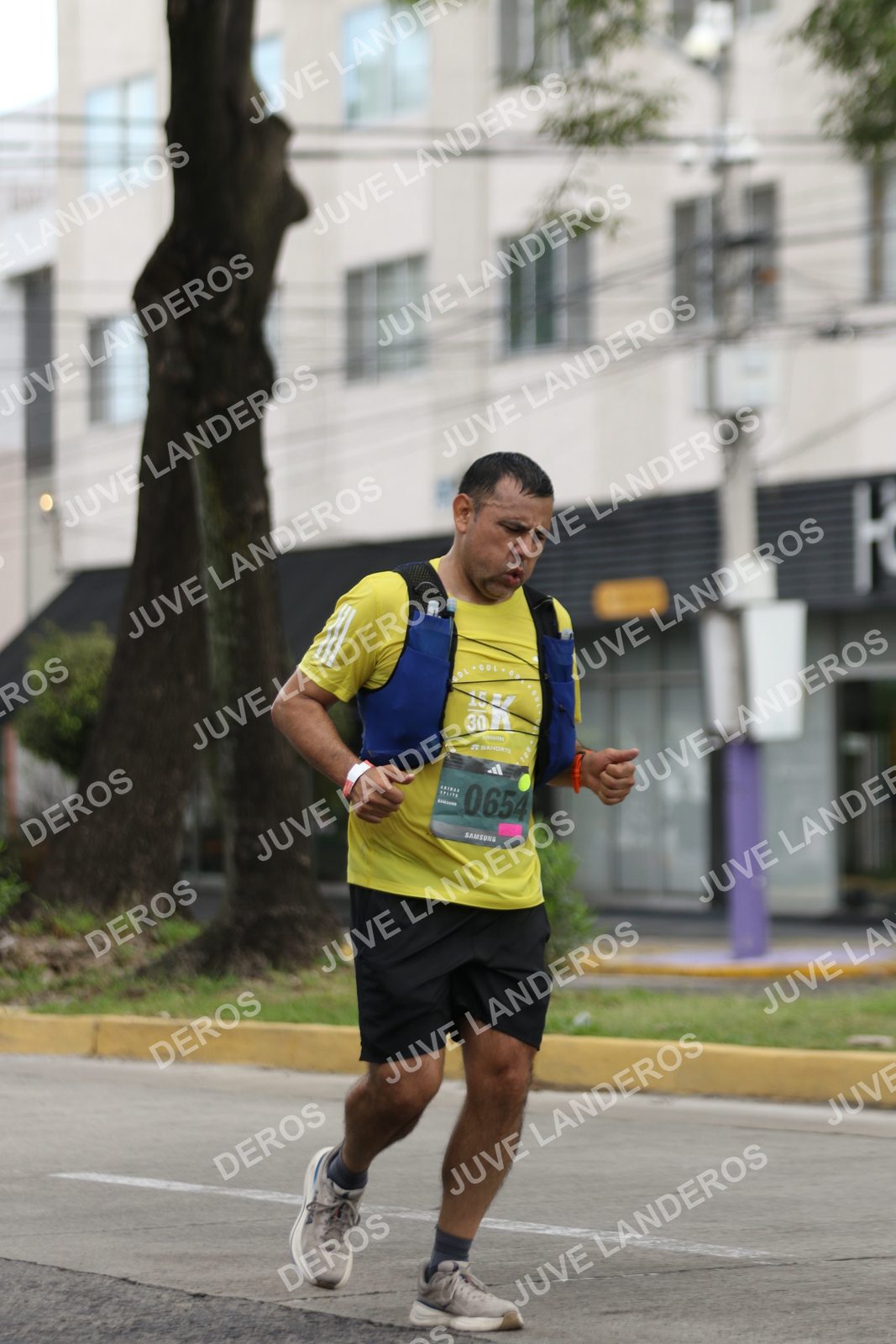 Foto de ADIDAS SPLITS GUADALAJARA 15K / 30K en Av. San Ignacio esquina Av. Ignacio L. Vallarta, Zapopan a las 09:08 · dorsal 654, 30