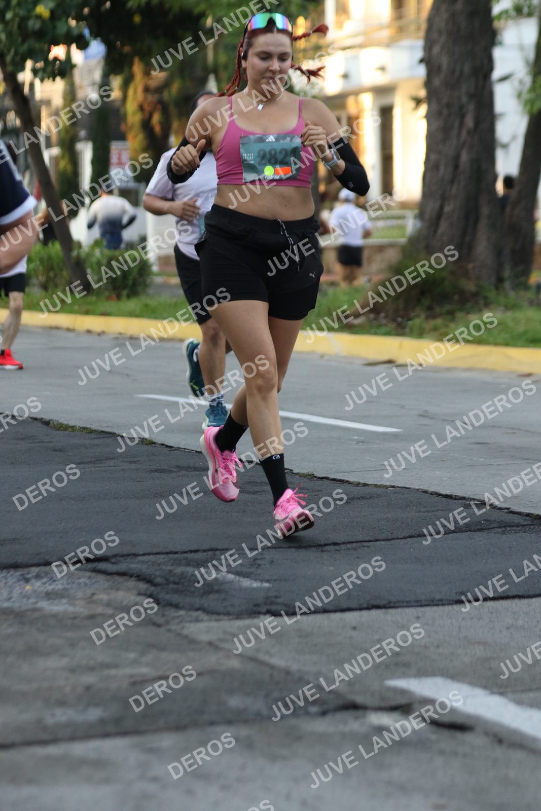 Foto de ADIDAS SPLITS GUADALAJARA 15K / 30K en Av. San Ignacio esquina Av. Ignacio L. Vallarta, Zapopan a las 07:15 · dorsal 2821