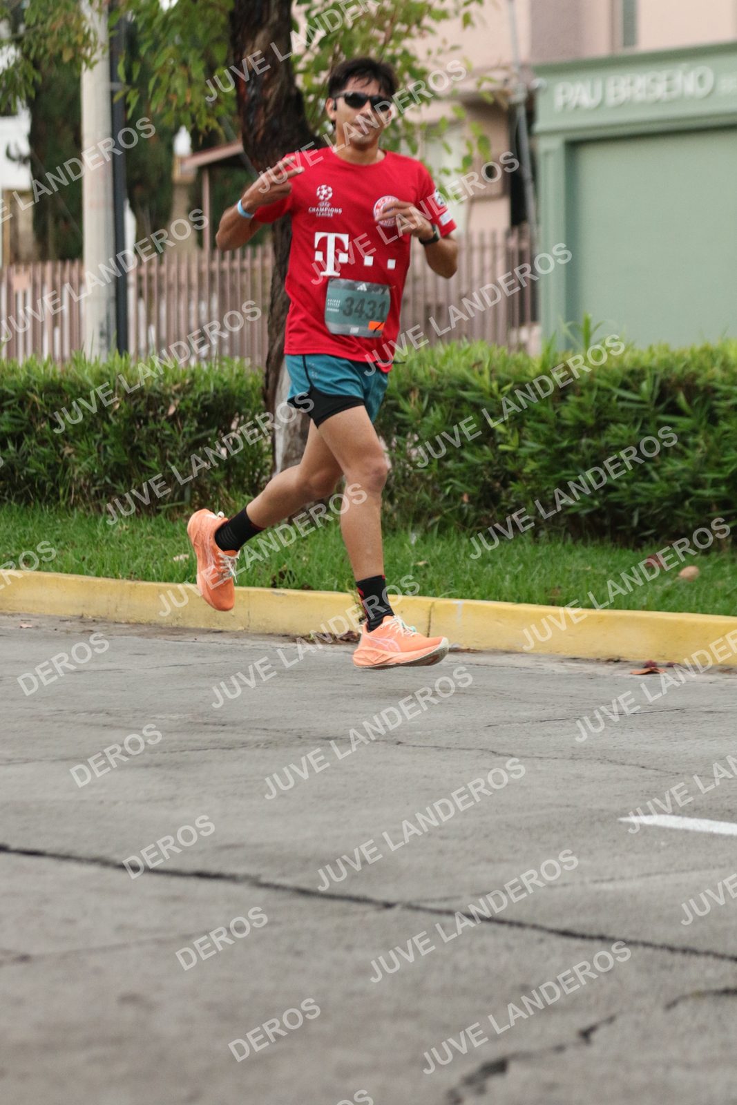 Foto de ADIDAS SPLITS GUADALAJARA 15K / 30K en Av. San Ignacio esquina Av. Ignacio L. Vallarta, Zapopan a las 06:52 · dorsal 3431