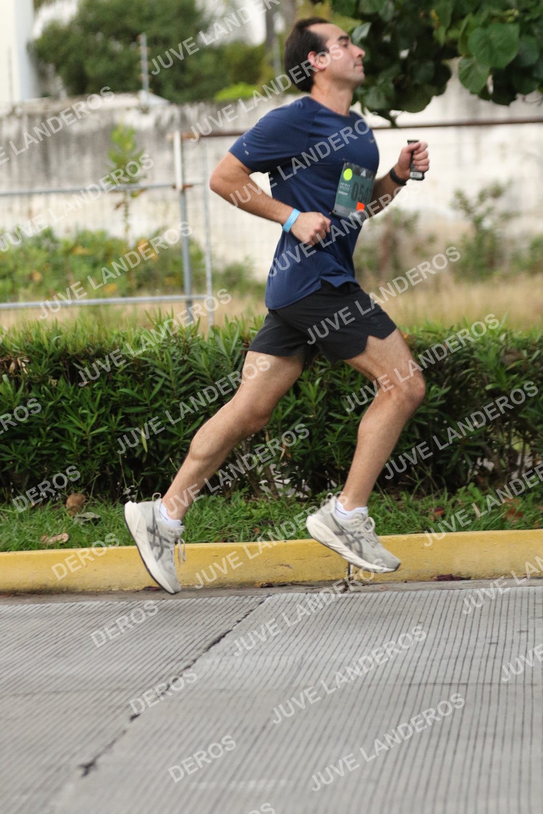Foto de ADIDAS SPLITS GUADALAJARA 15K / 30K en Av. San Ignacio esquina Av. Ignacio L. Vallarta, Zapopan a las 06:50 · dorsal 54