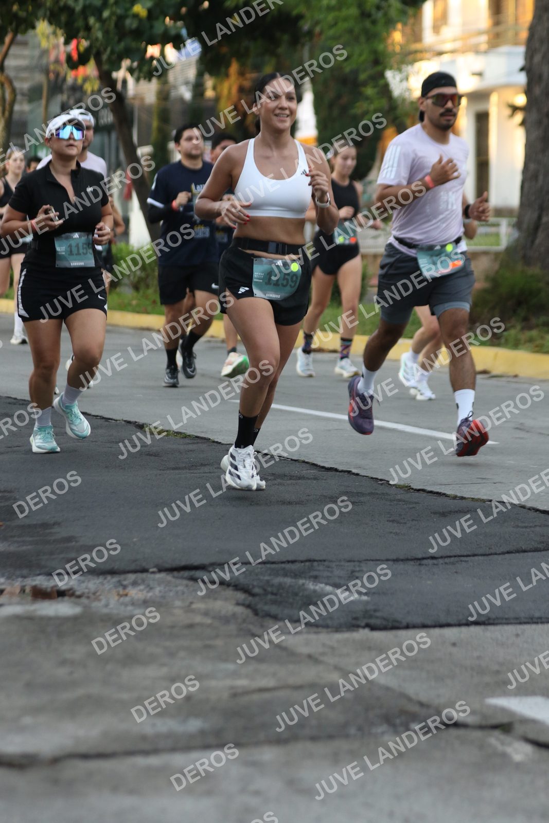Foto de ADIDAS SPLITS GUADALAJARA 15K / 30K en Av. San Ignacio esquina Av. Ignacio L. Vallarta, Zapopan a las 07:07 · dorsal 1159