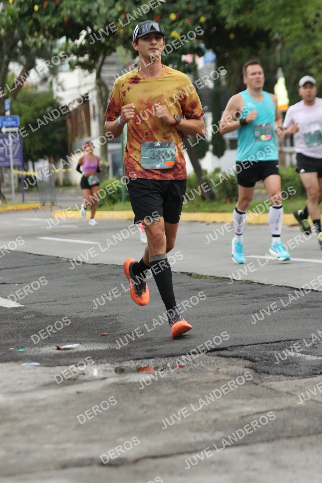 Foto de ADIDAS SPLITS GUADALAJARA 15K / 30K en Av. San Ignacio esquina Av. Ignacio L. Vallarta, Zapopan a las 06:56 · dorsal 3424