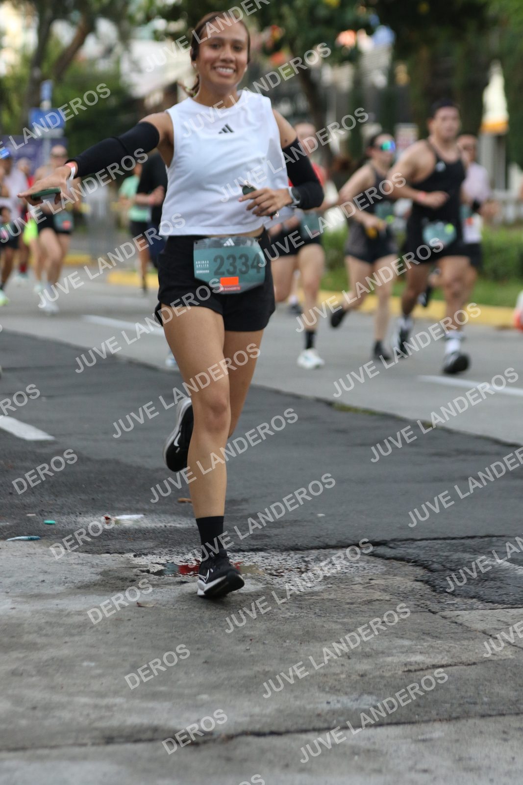 Foto de ADIDAS SPLITS GUADALAJARA 15K / 30K en Av. San Ignacio esquina Av. Ignacio L. Vallarta, Zapopan a las 07:05 · dorsal 2334