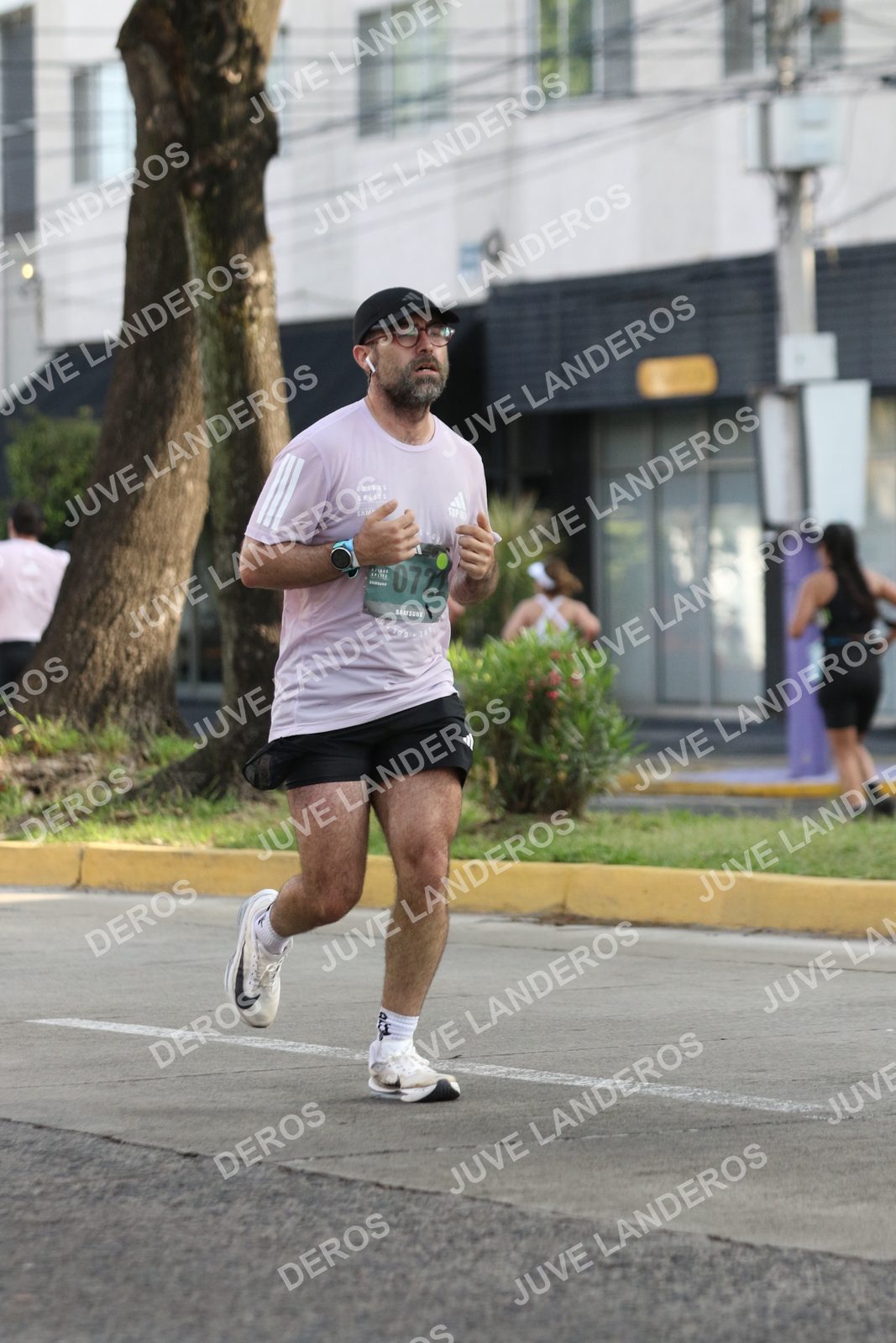 Foto de ADIDAS SPLITS GUADALAJARA 15K / 30K en Av. San Ignacio esquina Av. Ignacio L. Vallarta, Zapopan a las 08:37 · dorsal 722