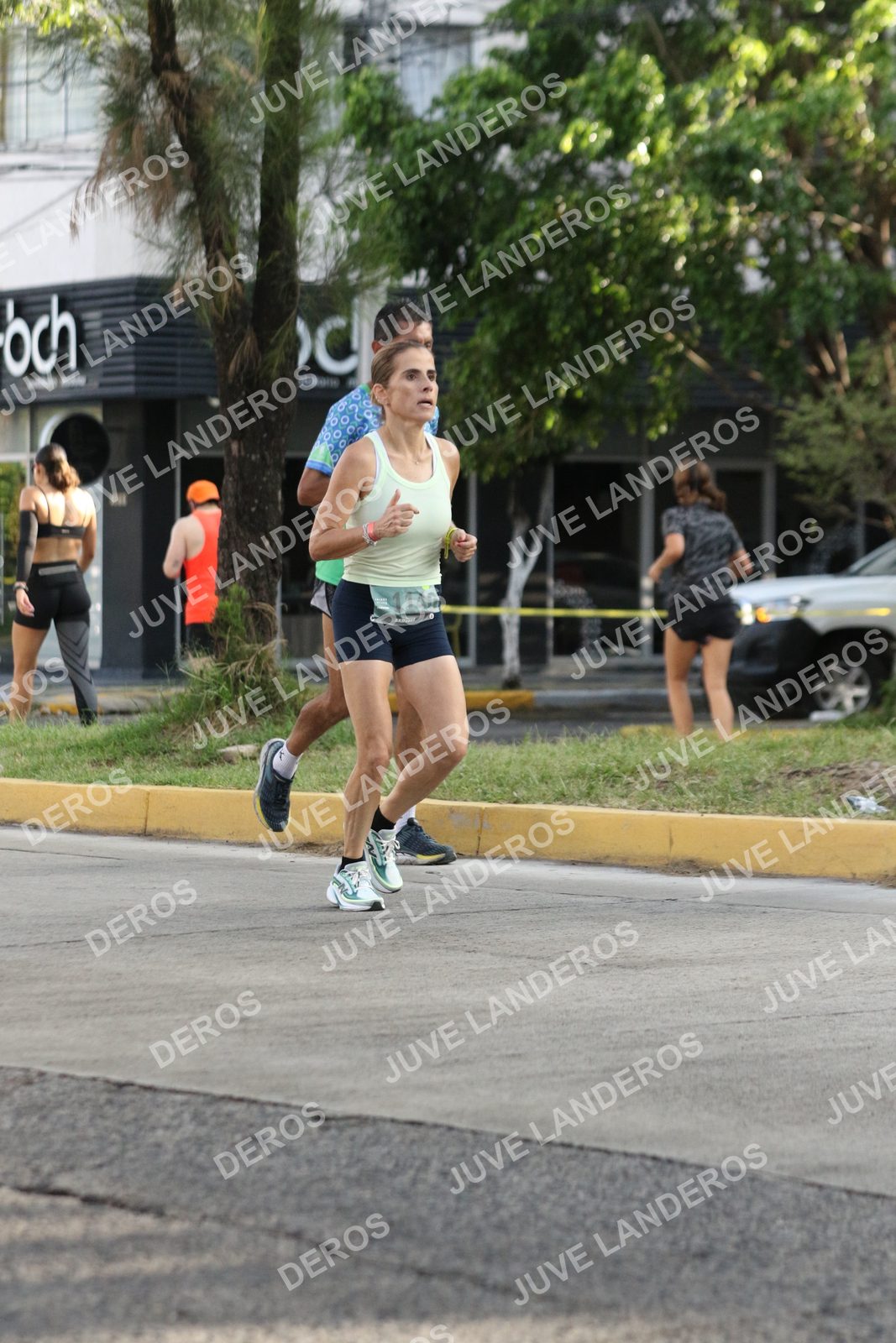 Foto de ADIDAS SPLITS GUADALAJARA 15K / 30K en Av. San Ignacio esquina Av. Ignacio L. Vallarta, Zapopan a las 08:44