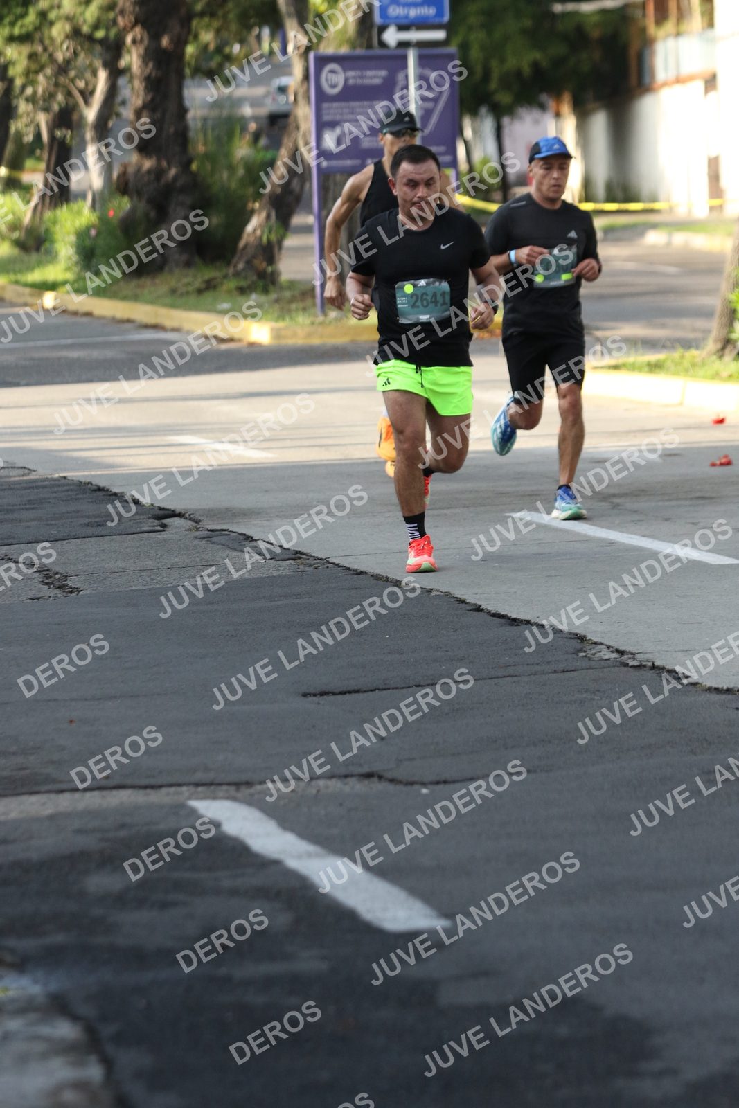 Foto de ADIDAS SPLITS GUADALAJARA 15K / 30K en Av. San Ignacio esquina Av. Ignacio L. Vallarta, Zapopan a las 08:14 · dorsal 2641, 502