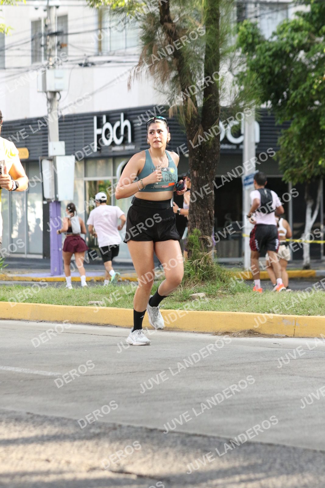 Foto de ADIDAS SPLITS GUADALAJARA 15K / 30K en Av. San Ignacio esquina Av. Ignacio L. Vallarta, Zapopan a las 08:46