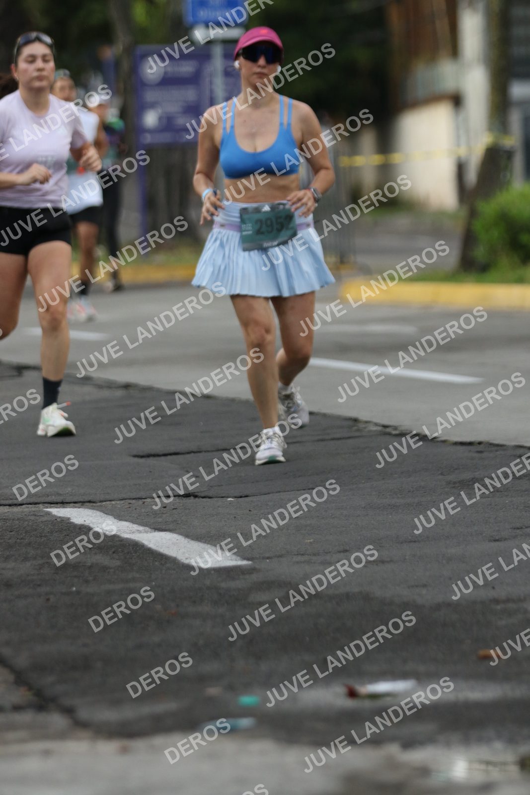 Foto de ADIDAS SPLITS GUADALAJARA 15K / 30K en Av. San Ignacio esquina Av. Ignacio L. Vallarta, Zapopan a las 07:01 · dorsal 2952