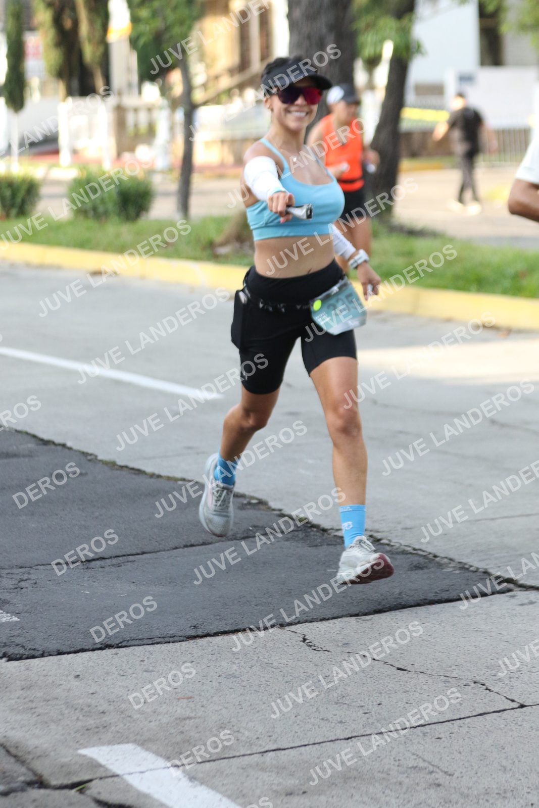 Foto de ADIDAS SPLITS GUADALAJARA 15K / 30K en Av. San Ignacio esquina Av. Ignacio L. Vallarta, Zapopan a las 08:17 · dorsal 335