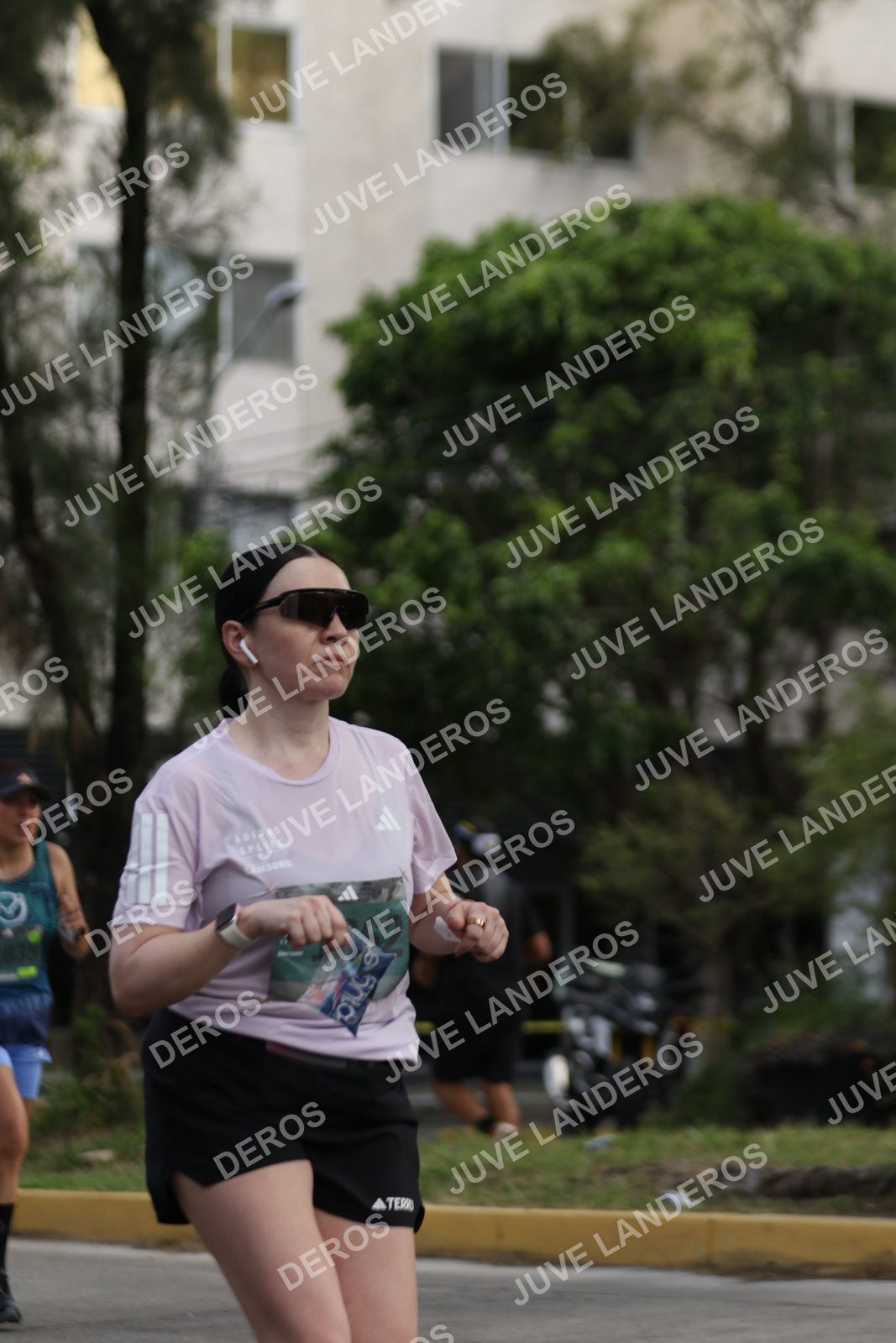 Foto de ADIDAS SPLITS GUADALAJARA 15K / 30K en Av. San Ignacio esquina Av. Ignacio L. Vallarta, Zapopan a las 09:01 · dorsal 62