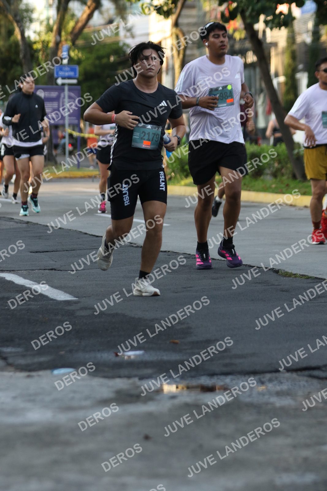 Foto de ADIDAS SPLITS GUADALAJARA 15K / 30K en Av. San Ignacio esquina Av. Ignacio L. Vallarta, Zapopan a las 07:17 · dorsal 2179