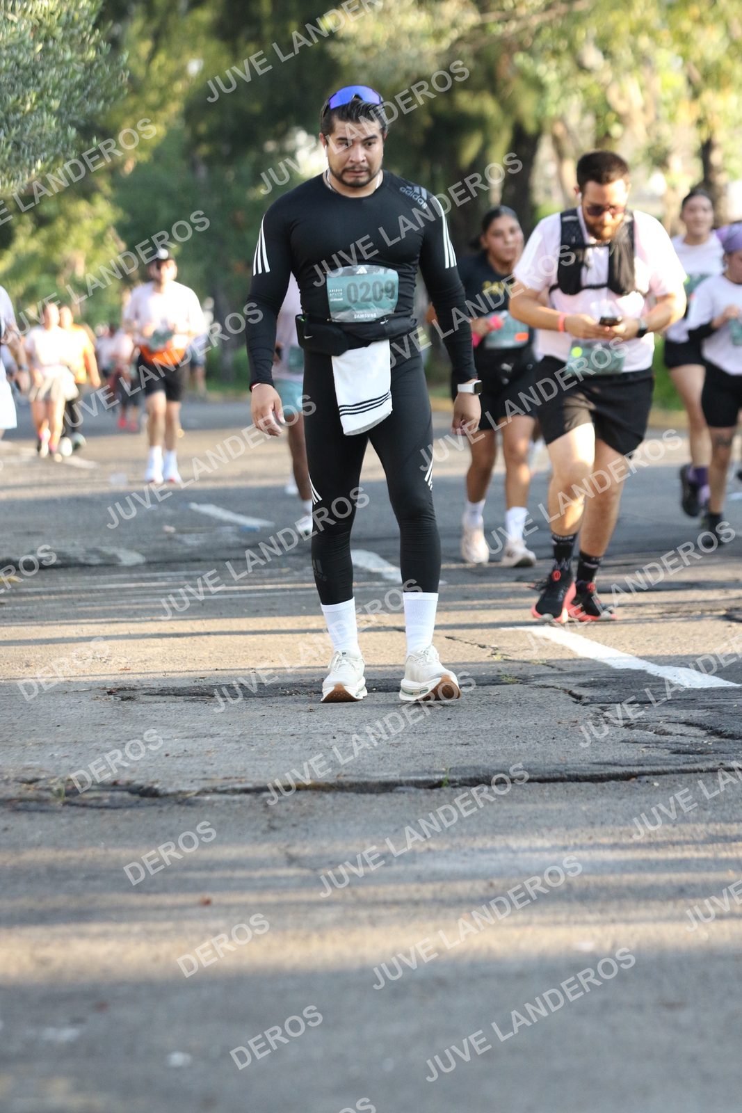 Foto de ADIDAS SPLITS GUADALAJARA 15K / 30K en Av. San Ignacio esquina Av. Ignacio L. Vallarta, Zapopan a las 07:53 · dorsal 209, 1922