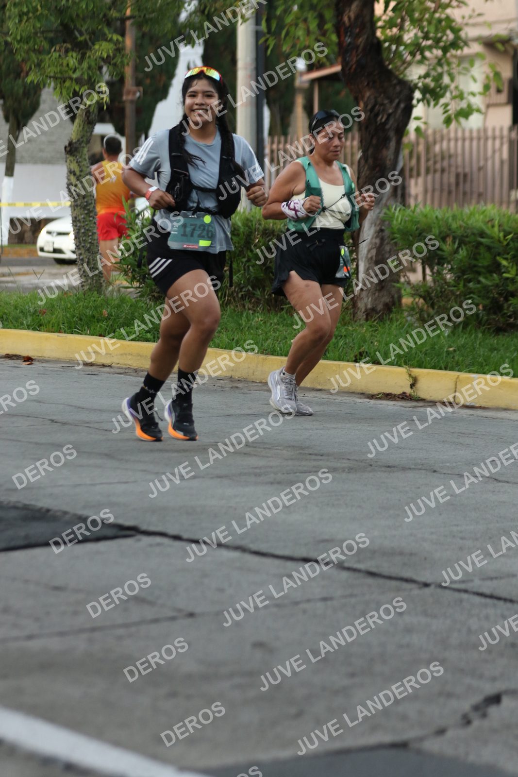 Foto de ADIDAS SPLITS GUADALAJARA 15K / 30K en Av. San Ignacio esquina Av. Ignacio L. Vallarta, Zapopan a las 07:06 · dorsal 1726