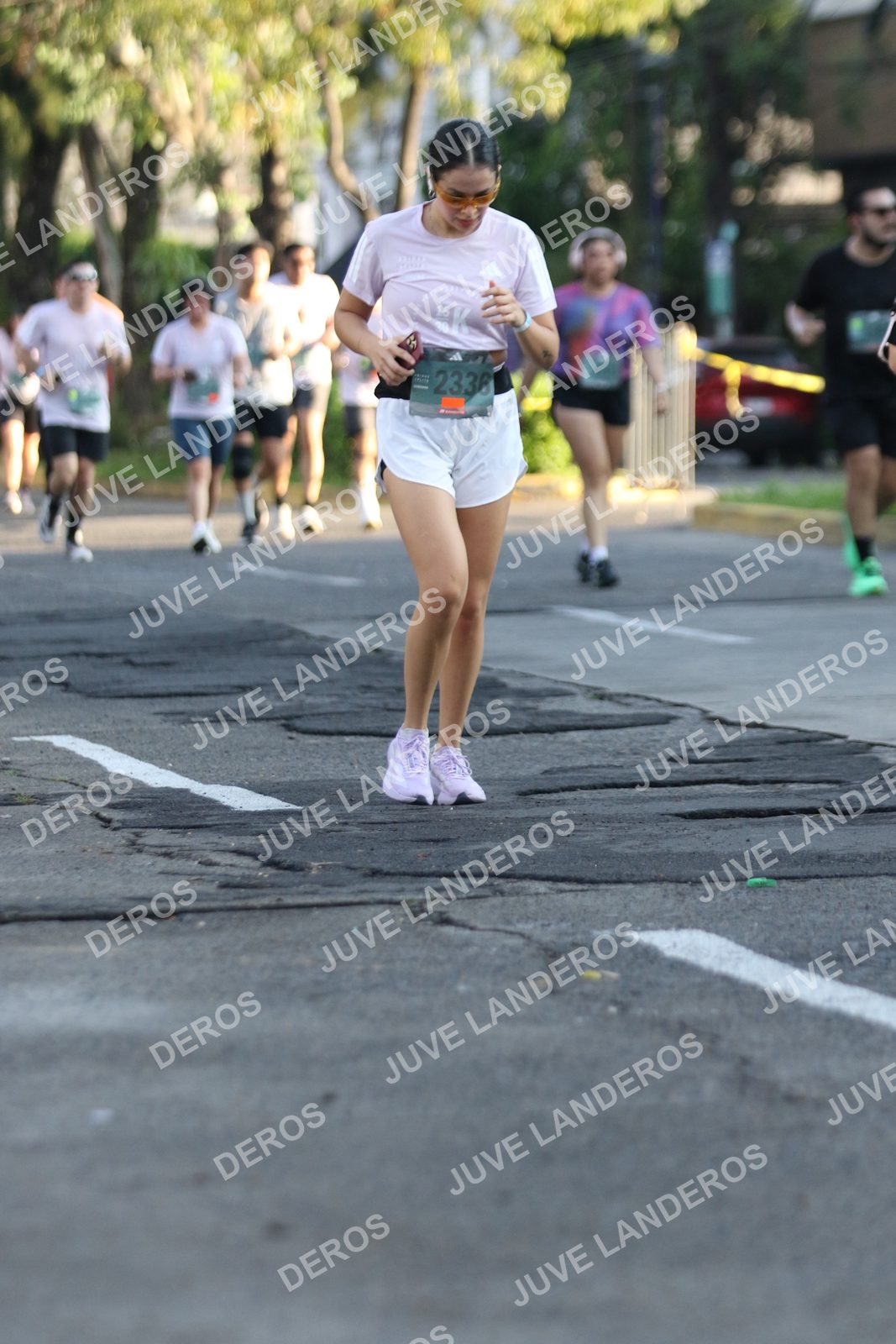 Foto de ADIDAS SPLITS GUADALAJARA 15K / 30K en Av. San Ignacio esquina Av. Ignacio L. Vallarta, Zapopan a las 07:40 · dorsal 2336, 15