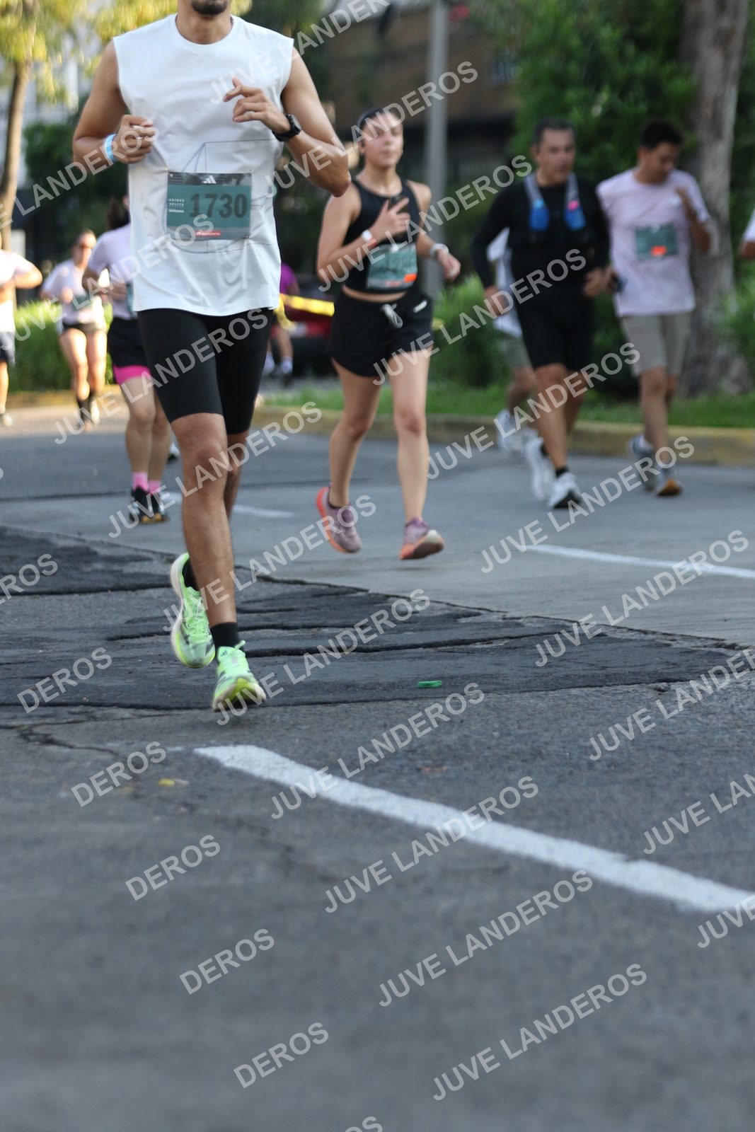 Foto de ADIDAS SPLITS GUADALAJARA 15K / 30K en Av. San Ignacio esquina Av. Ignacio L. Vallarta, Zapopan a las 07:42 · dorsal 1730