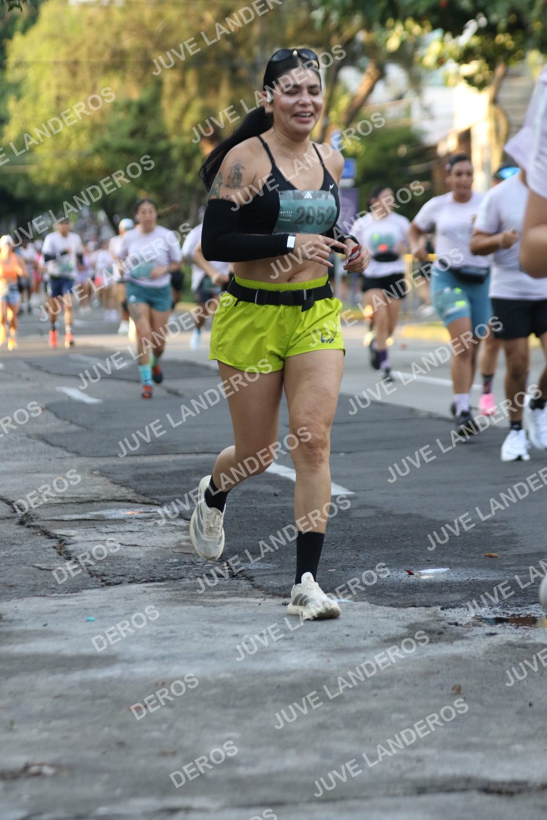 Foto de ADIDAS SPLITS GUADALAJARA 15K / 30K en Av. San Ignacio esquina Av. Ignacio L. Vallarta, Zapopan a las 07:19 · dorsal 2052