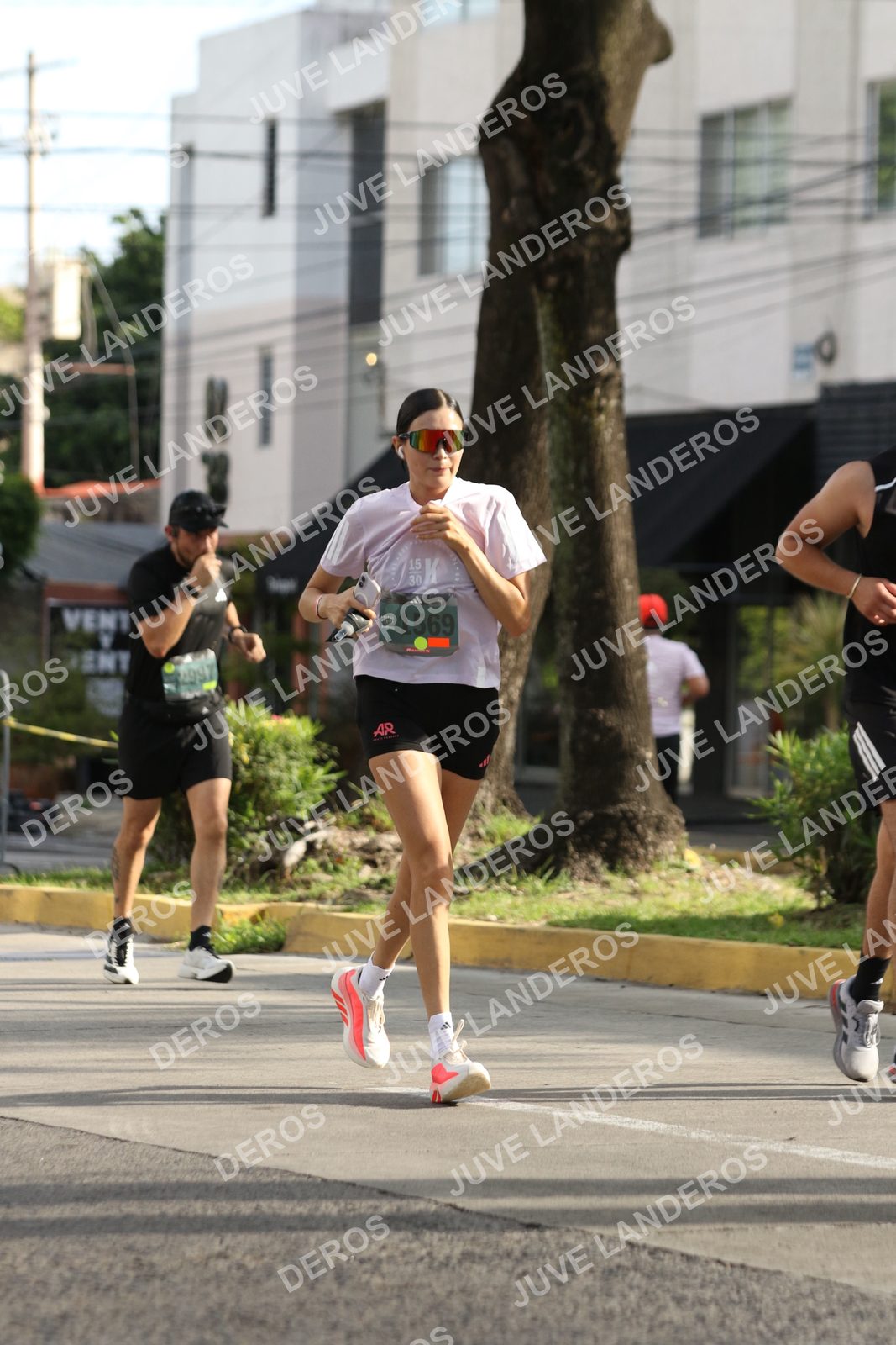 Foto de ADIDAS SPLITS GUADALAJARA 15K / 30K en Av. San Ignacio esquina Av. Ignacio L. Vallarta, Zapopan a las 08:58 · dorsal 1569, 30, 2997
